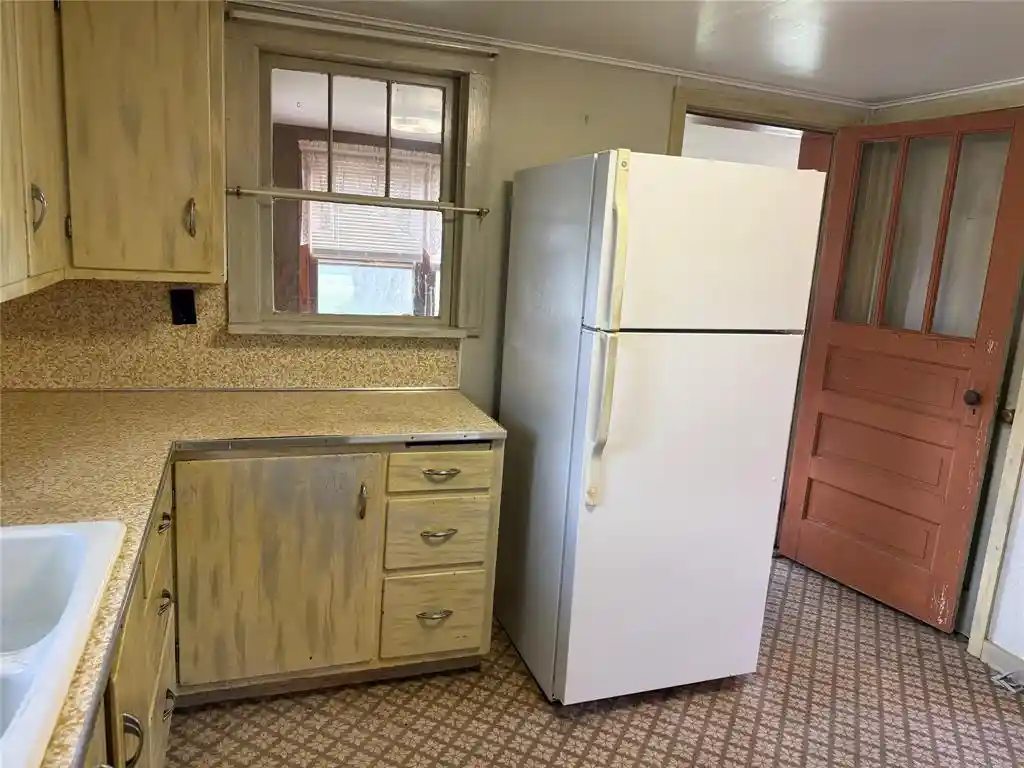 Photo 4 of Single family home for sale at 450 E Crumb St, Gilman, WI 54433 | MLS# 1605079 | Listing updated on 2026-09-12