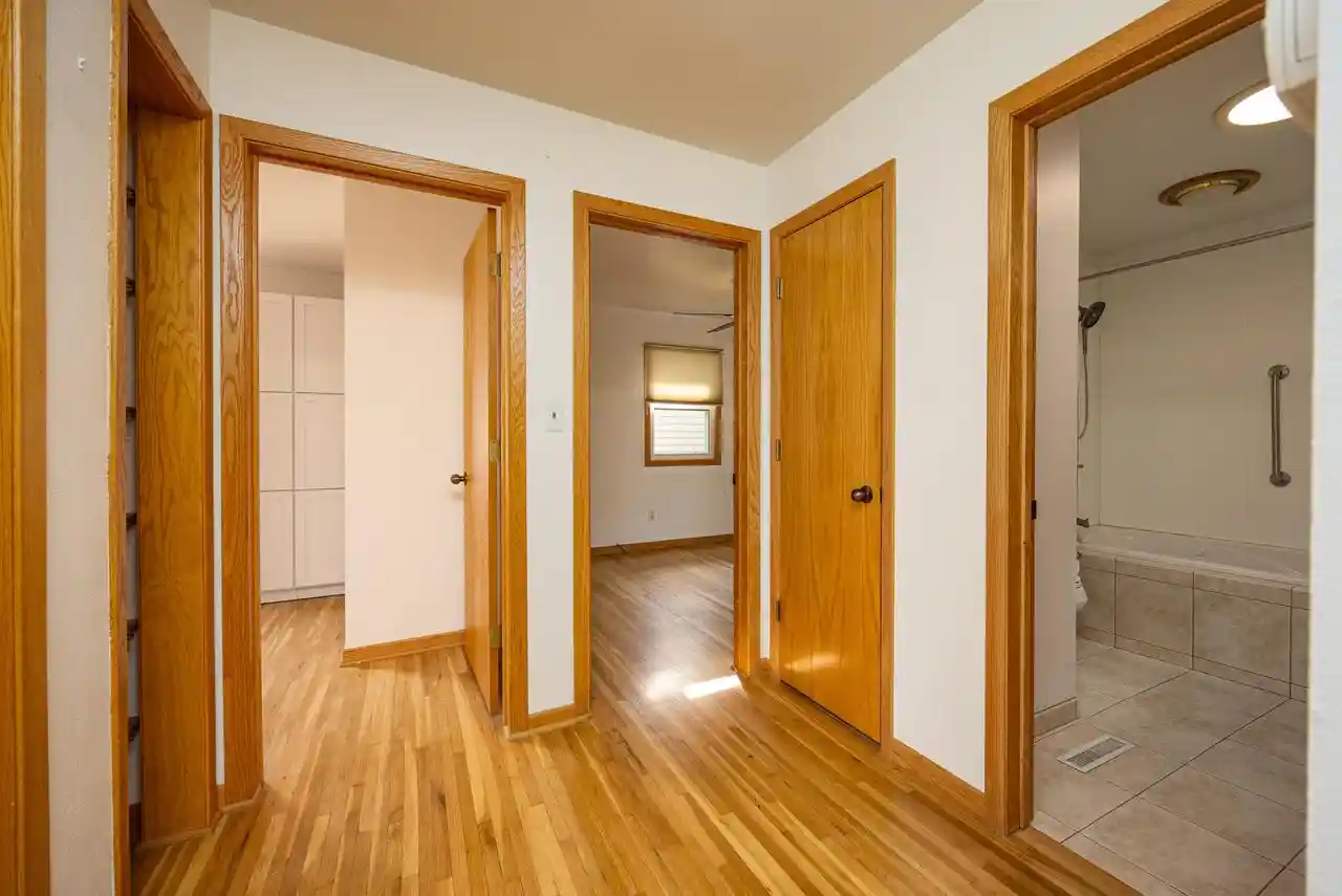 Photo 4 of Single family home for sale at 1415 S 28th Street, La Crosse, WI 54601 | MLS# 1980402 | Listing updated on 2026-09-14