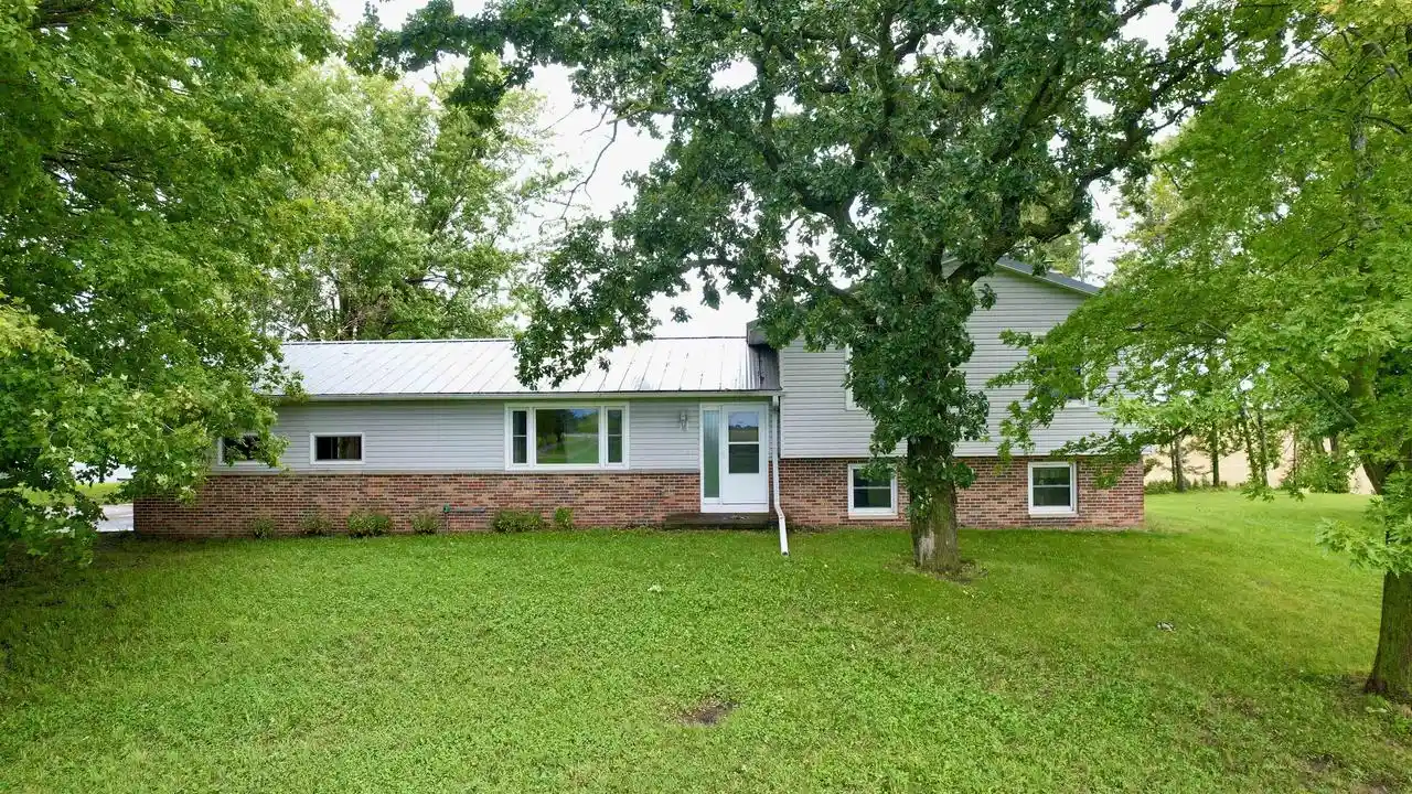 Photo 1 of Single family home for sale at N9592 Yew Rd, Beaver Dam, WI 53916 | MLS# 2032562 | Listing updated on 2026-09-21
