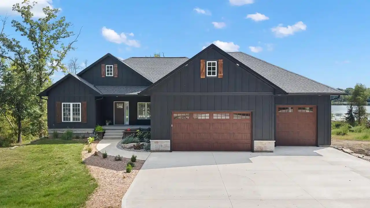 Photo 1 of Single family home for sale at W647 Oak Shore Dr, Fall River, WI 53932 | MLS# 2032563 | Listing updated on 2026-09-14