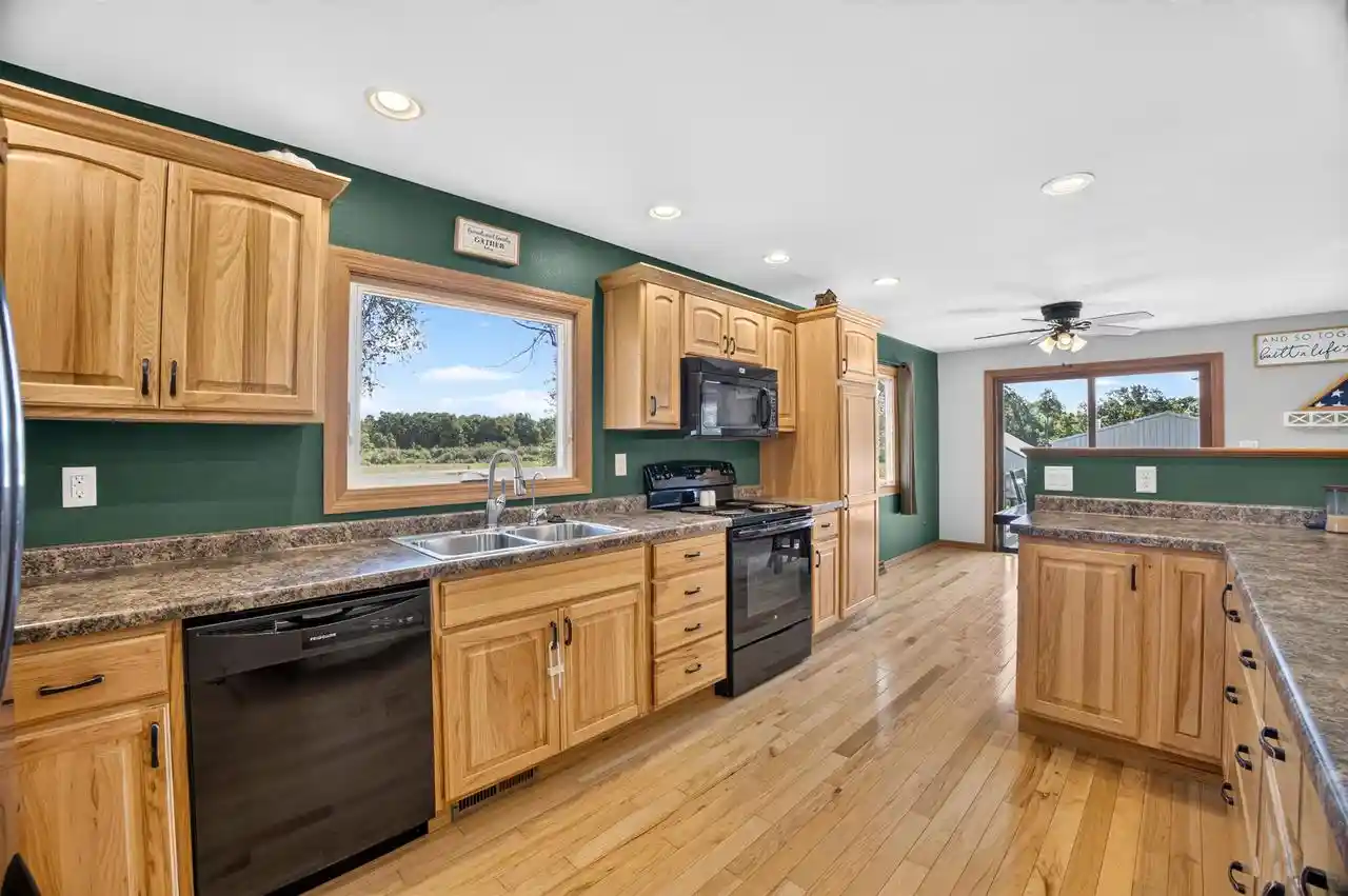 Photo 4 of Single family home for sale at 4461 County Rd Q, Wisconsin Rapids, WI 54495 | MLS# 22604524 | Listing updated on 2026-09-14