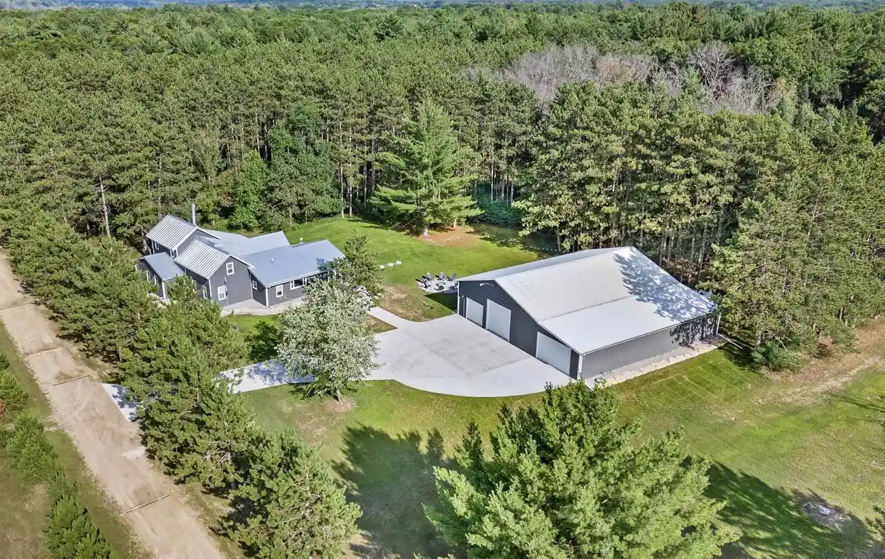 Photo 1 of Single family home for sale at W6191 Lueck Ln, Princeton, WI 54968 | MLS# 2032568 | Listing updated on 2026-09-13
