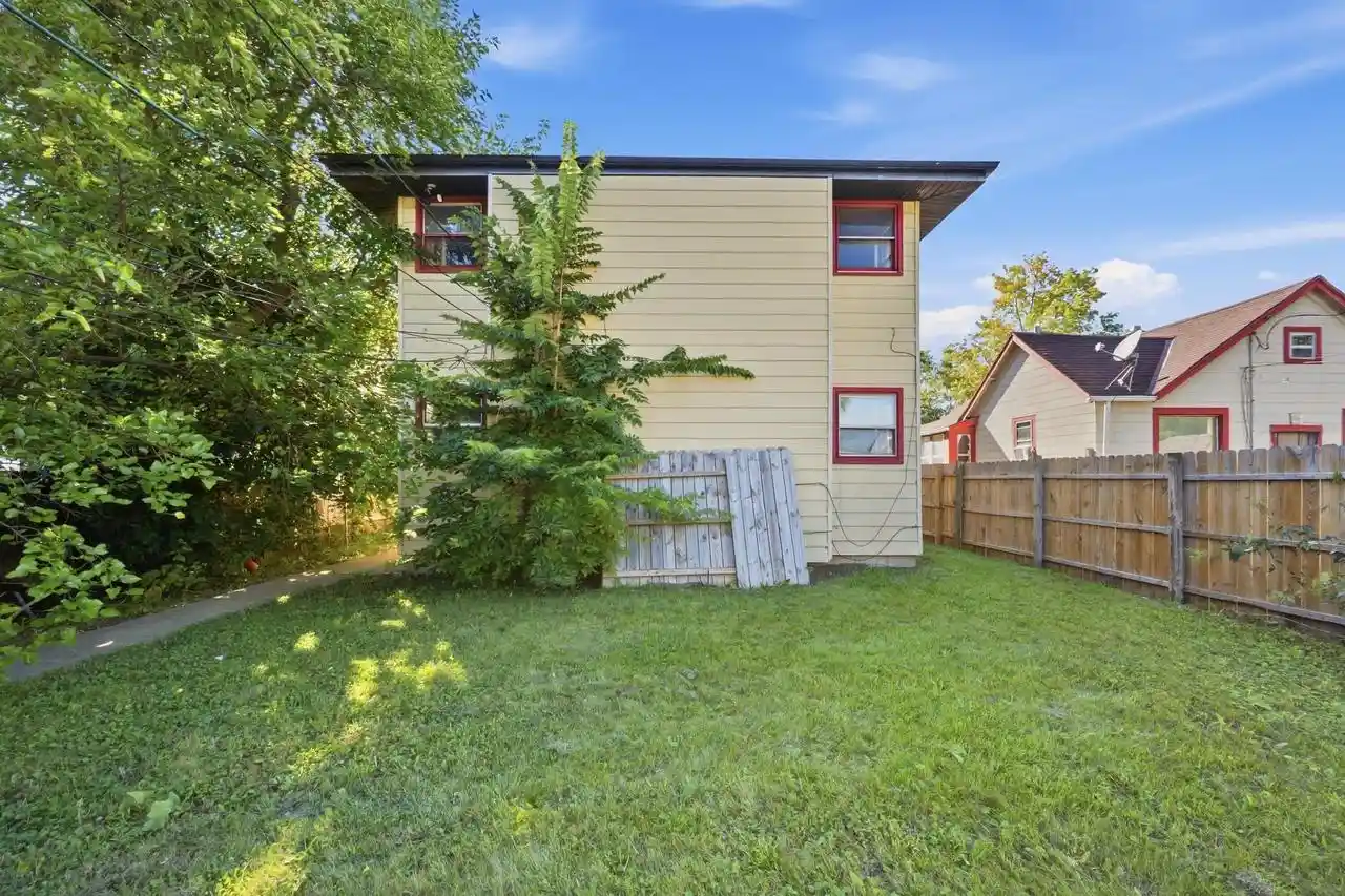 Listing Photo 4 - Condo for sale in building located at 6160 N 36th St, Milwaukee, WI 53209 - Unit #6162