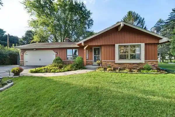 Photo 1 of Single family home for sale at 3606 E Norport Dr, Port Washington, WI 53074 | MLS# 1980434 | Listing updated on 2026-09-18