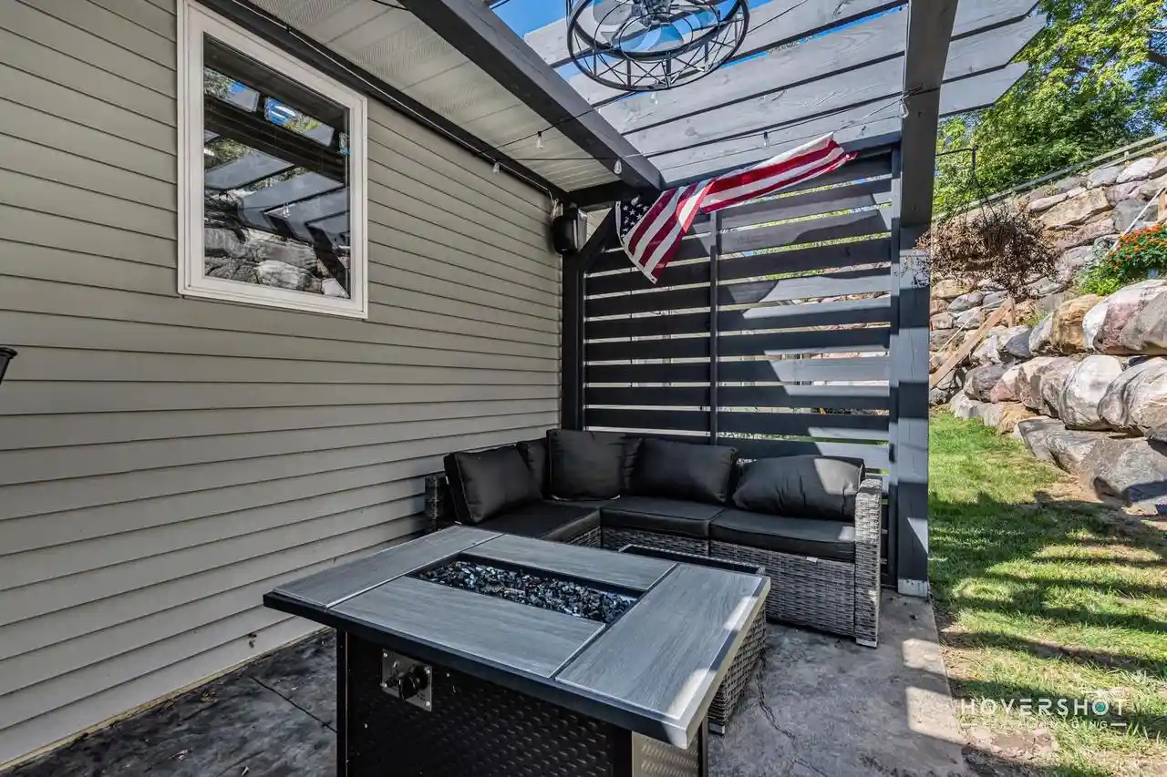 Photo 3 of Single family home for sale at 519 Vine St, Baraboo, WI 53913 | MLS# 2032578 | Listing updated on 2026-09-22
