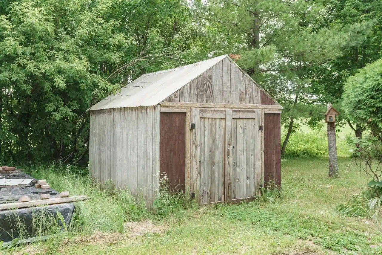 Photo 4 of Single family home for sale at W1852 Iowa Rd, Iron Ridge, WI 53035 | MLS# 1980440 | Listing updated on 2026-09-22