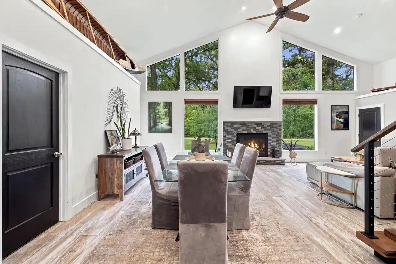 Photo 2 of Single family home for sale at 1404 Del Oaks Ln, Delavan, WI 53115 | MLS# 1980443 | Listing updated on 2026-09-24