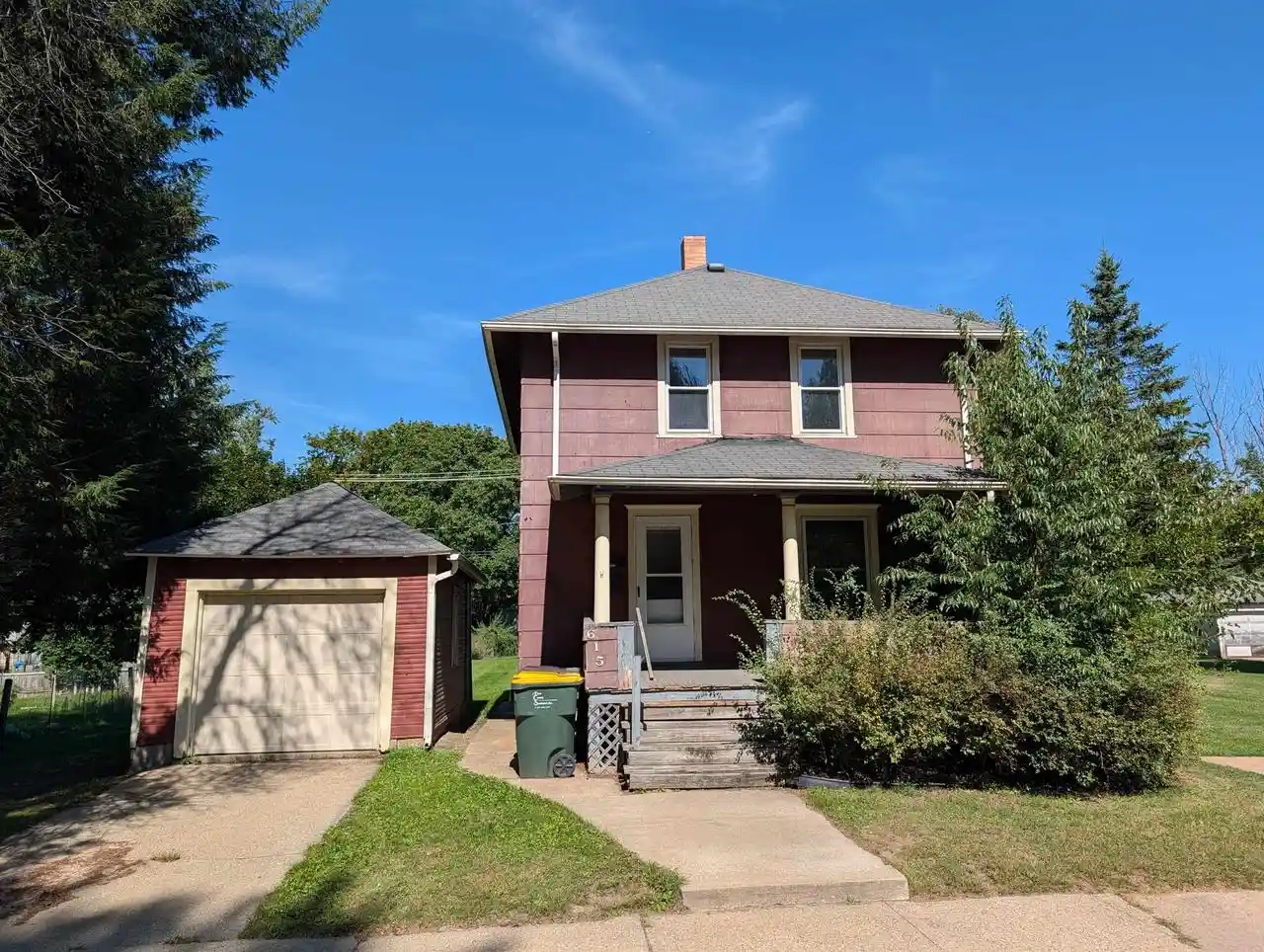 Photo 1 of Sale Pending at 615 Division St, Reedsburg, WI 53959 | MLS# 2032581 | Listing updated on 2026-09-22