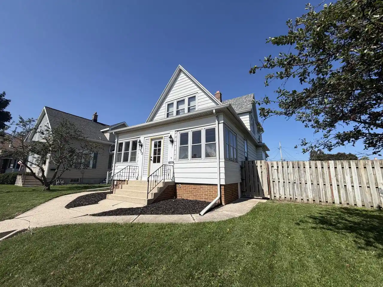 Photo 1 of Sale Pending at 1622 Georgia Ave, Sheboygan, WI 53081 | MLS# 1980453 | Listing updated on 2026-09-23