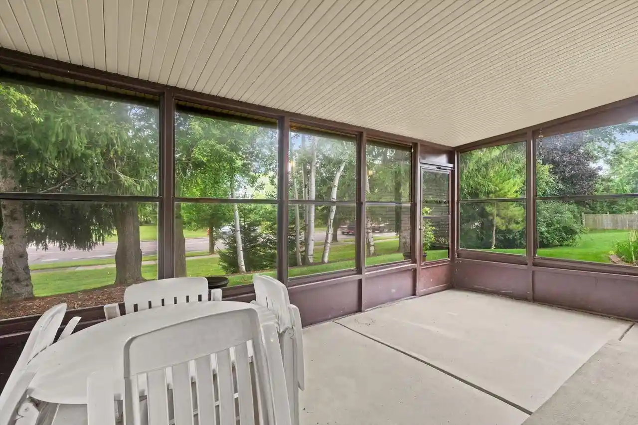 Photo 3 of Single family home for sale at W156n10640 Cobbler Ln, Germantown, WI 53022 | MLS# 1980460 | Listing updated on 2026-10-02