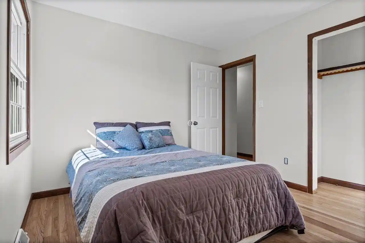 Photo 4 of Single family home for sale at 709 Krueger Ct, Onalaska, WI 54650 | MLS# 1980476 | Listing updated on 2026-09-13