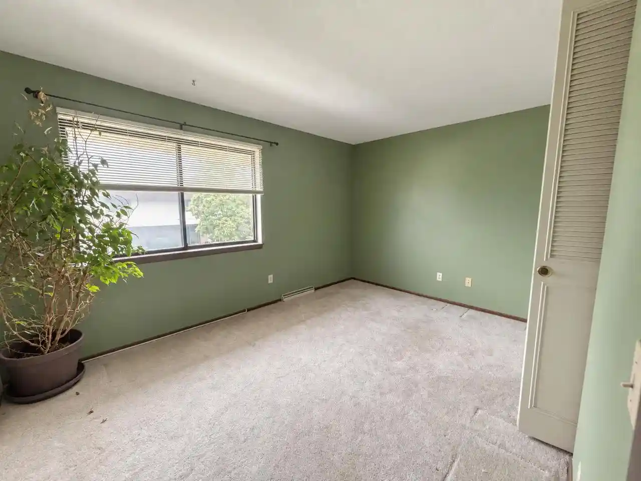 Photo 3 of Condo for sale at 6126 W Port Ave, Milwaukee, WI 53223 | MLS# 1980477 | Listing updated on 2026-09-19