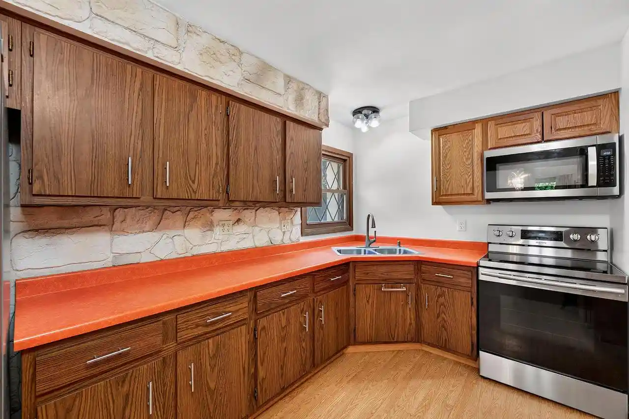 Photo 3 of Single family home for sale at 3560 S Oakdale Dr, New Berlin, WI 53151 | MLS# 1980480 | Listing updated on 2026-09-26