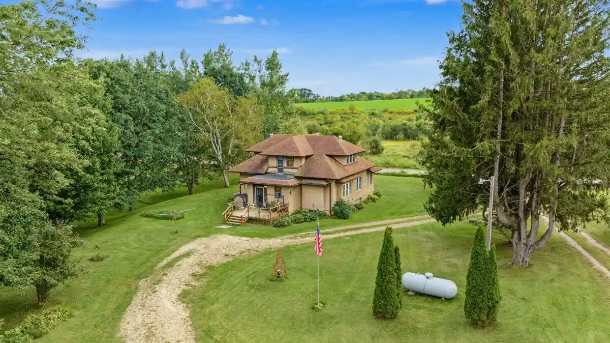 Photo 1 of Single family home for sale at E8452 County Rd P, Westby, WI 54667 | MLS# 1980482 | Listing updated on 2026-09-25