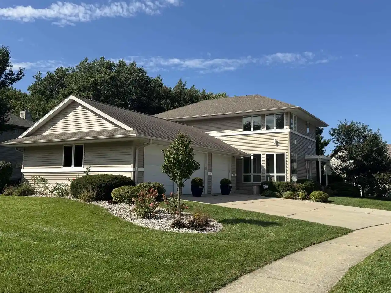 Photo 1 of Single family home for sale at 4101 Castlemoor Dr, Janesville, WI 53546 | MLS# 2032592 | Listing updated on 2026-09-14
