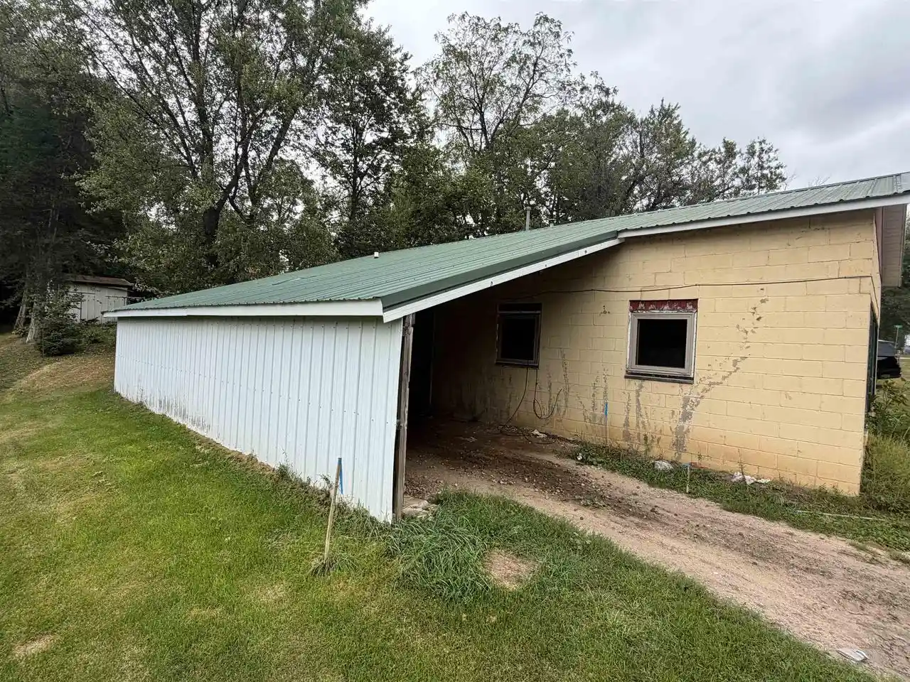 Single family home for sale at 28766 State Hwy 60 Rd, Lone Rock, WI 53556 | MLS# 2032597