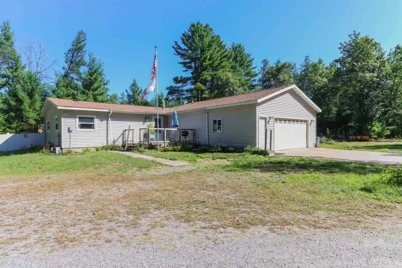 Photo 1 of Single family home for sale at 8610 Lake St, Wisconsin Rapids, WI 54494 | MLS# 22604532 | Listing updated on 2026-09-15