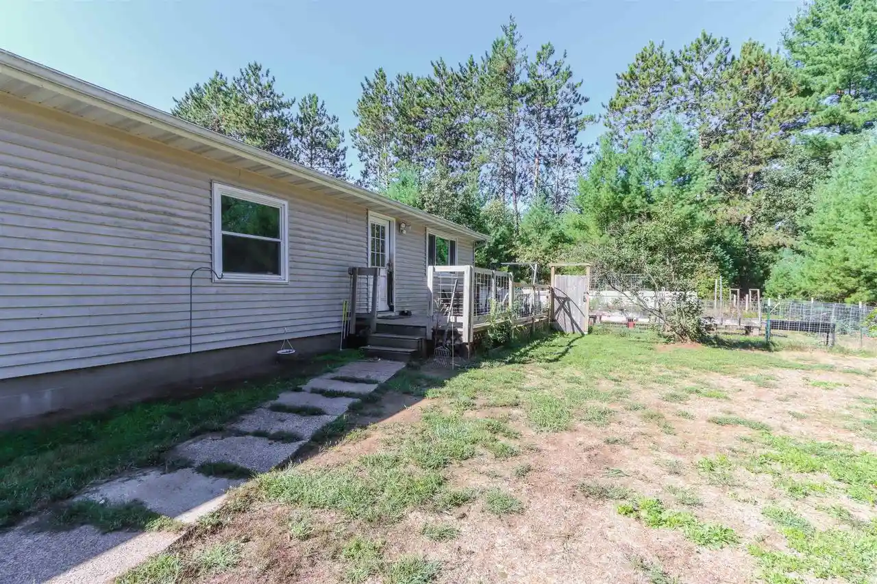 Photo 4 of Single family home for sale at 8610 Lake St, Wisconsin Rapids, WI 54494 | MLS# 22604532 | Listing updated on 2026-09-15