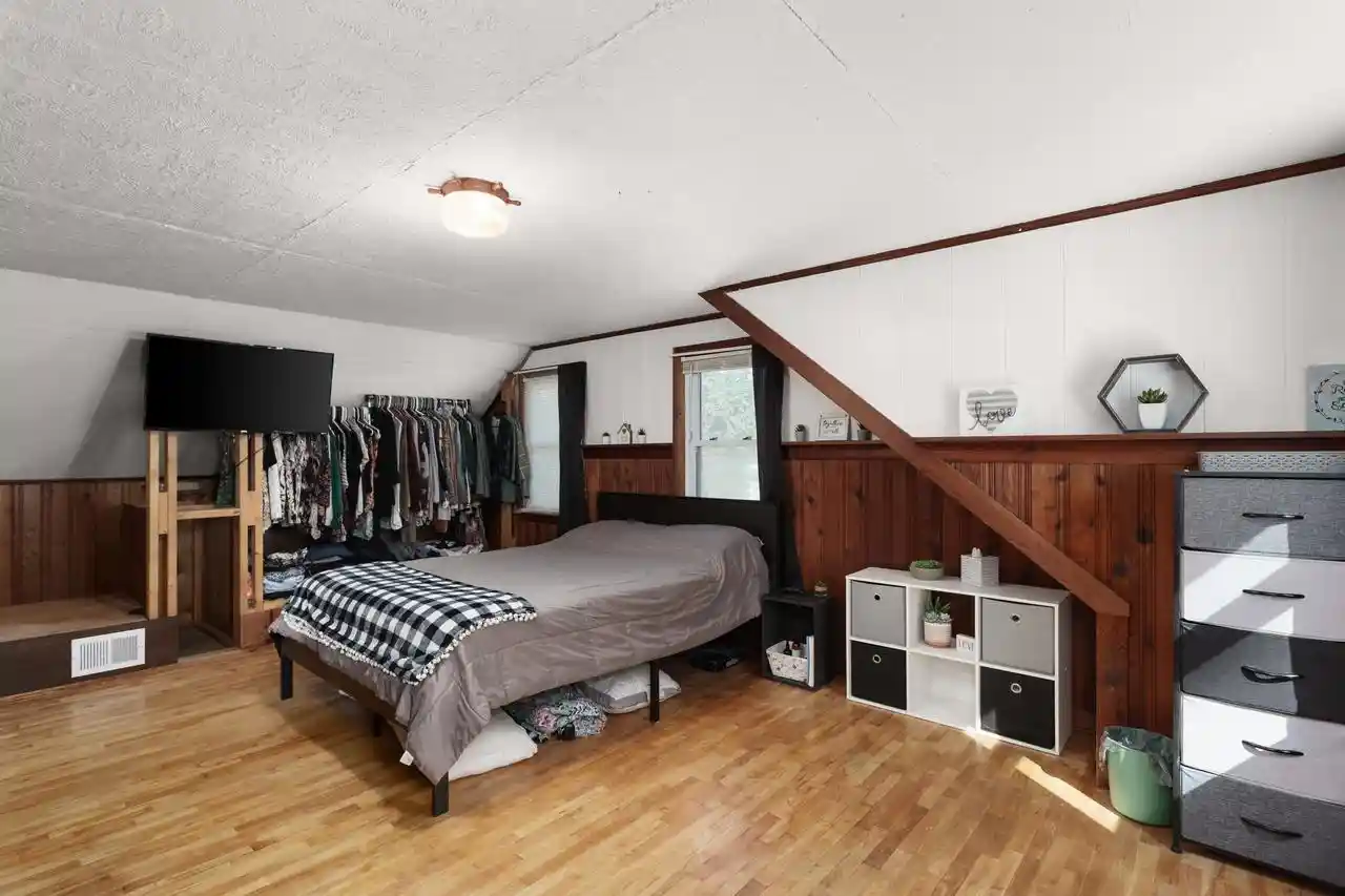 Photo 3 of Single family home for sale at 1239 Putnam Ave, Janesville, WI 53546 | MLS# 2032599 | Listing updated on 2026-09-20