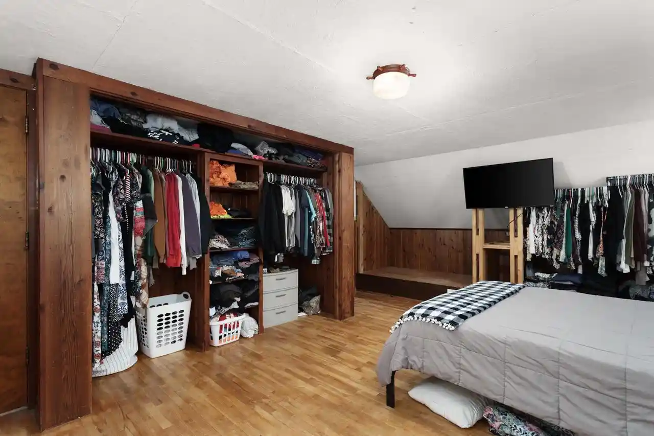 Photo 4 of Single family home for sale at 1239 Putnam Ave, Janesville, WI 53546 | MLS# 2032599 | Listing updated on 2026-09-20