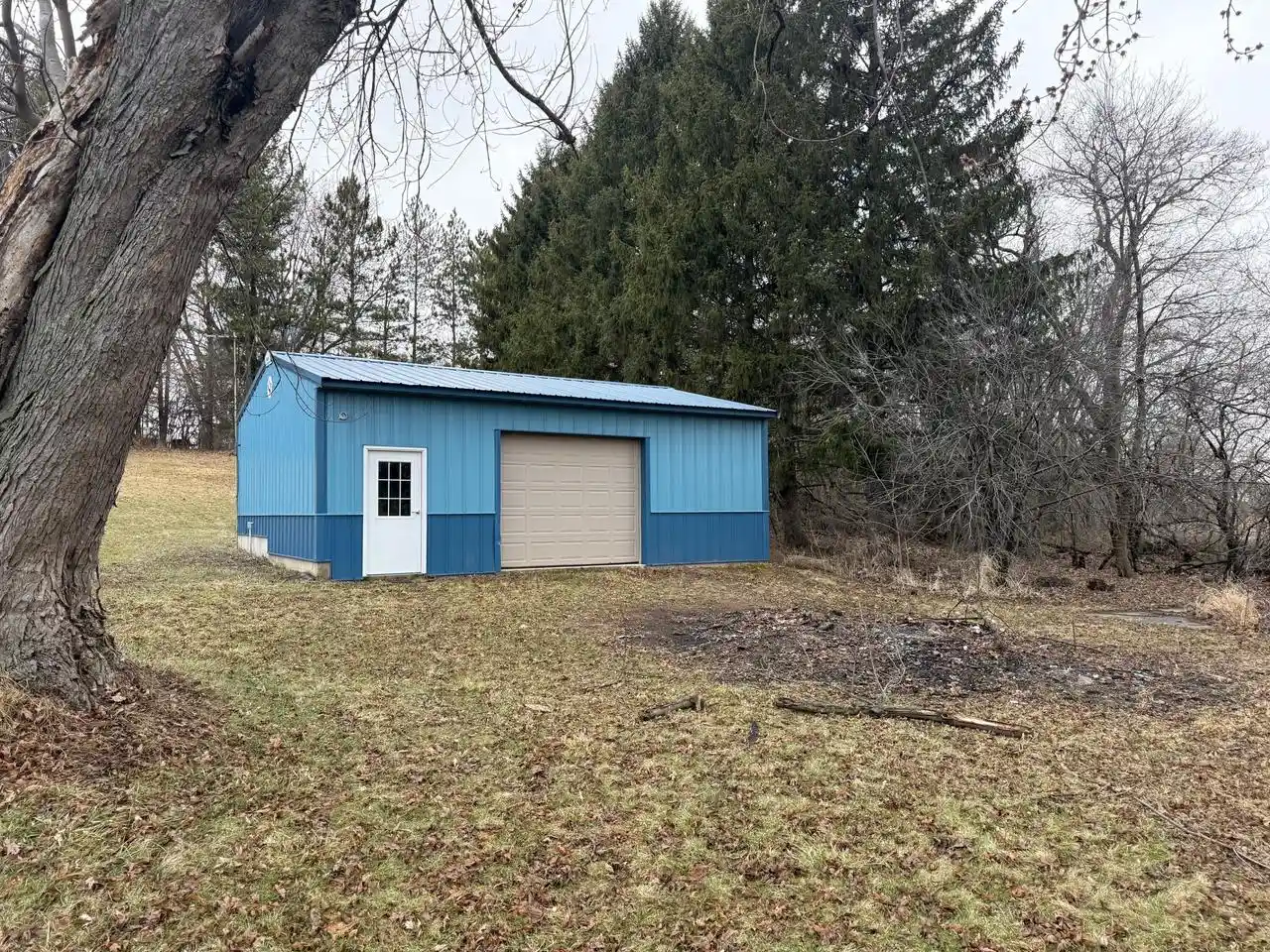 Photo 2 of Single family home for sale at W8418 Hemlock Rd, Beaver Dam, WI 53916 | MLS# 1980506 | Listing updated on 2026-09-14