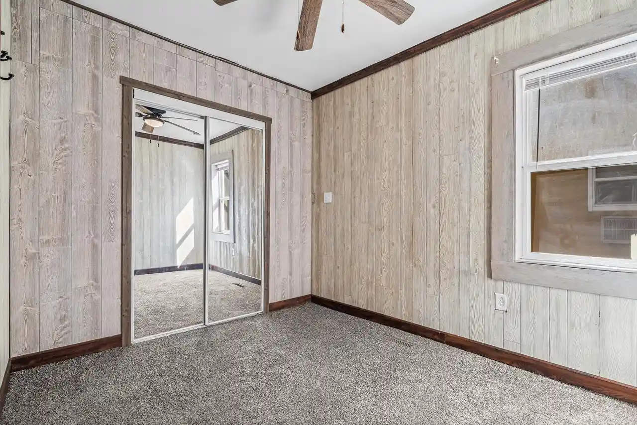 Photo 4 of Single family home for sale at 421 Caledonia St, La Crosse, WI 54603 | MLS# 1980507 | Listing updated on 2026-09-14