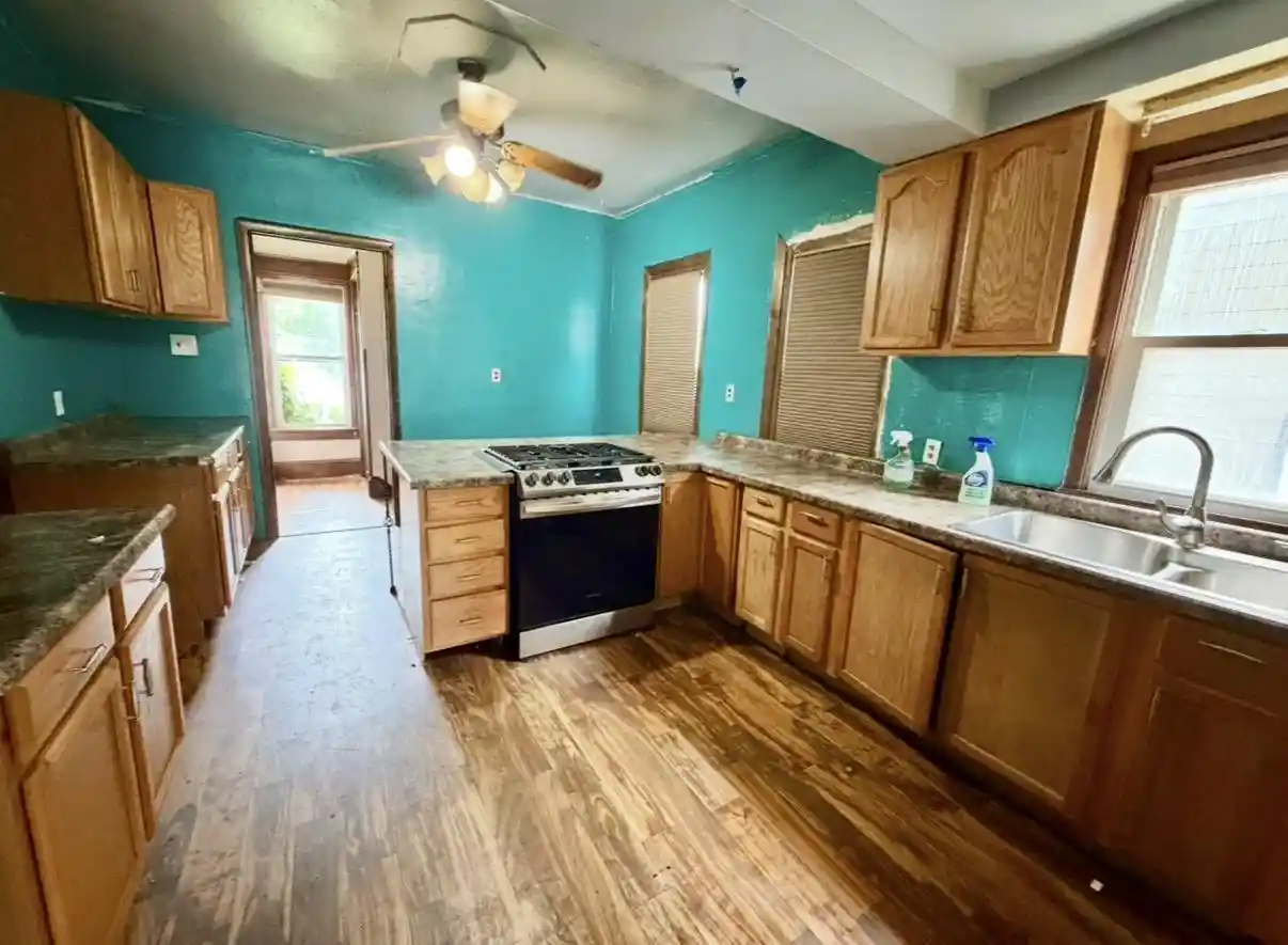 Photo 2 of Single family home for sale at 1020 S 32nd Street, Milwaukee, WI 53215 | MLS# 50332604 | Listing updated on 2026-09-14