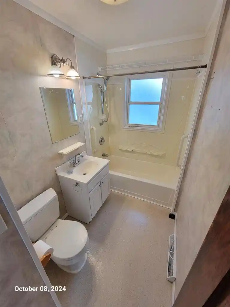 Photo 3 of Single family home for sale at 319 W Melvin Ave, Oshkosh, WI 54901 | MLS# 50332606 | Listing updated on 2026-09-15
