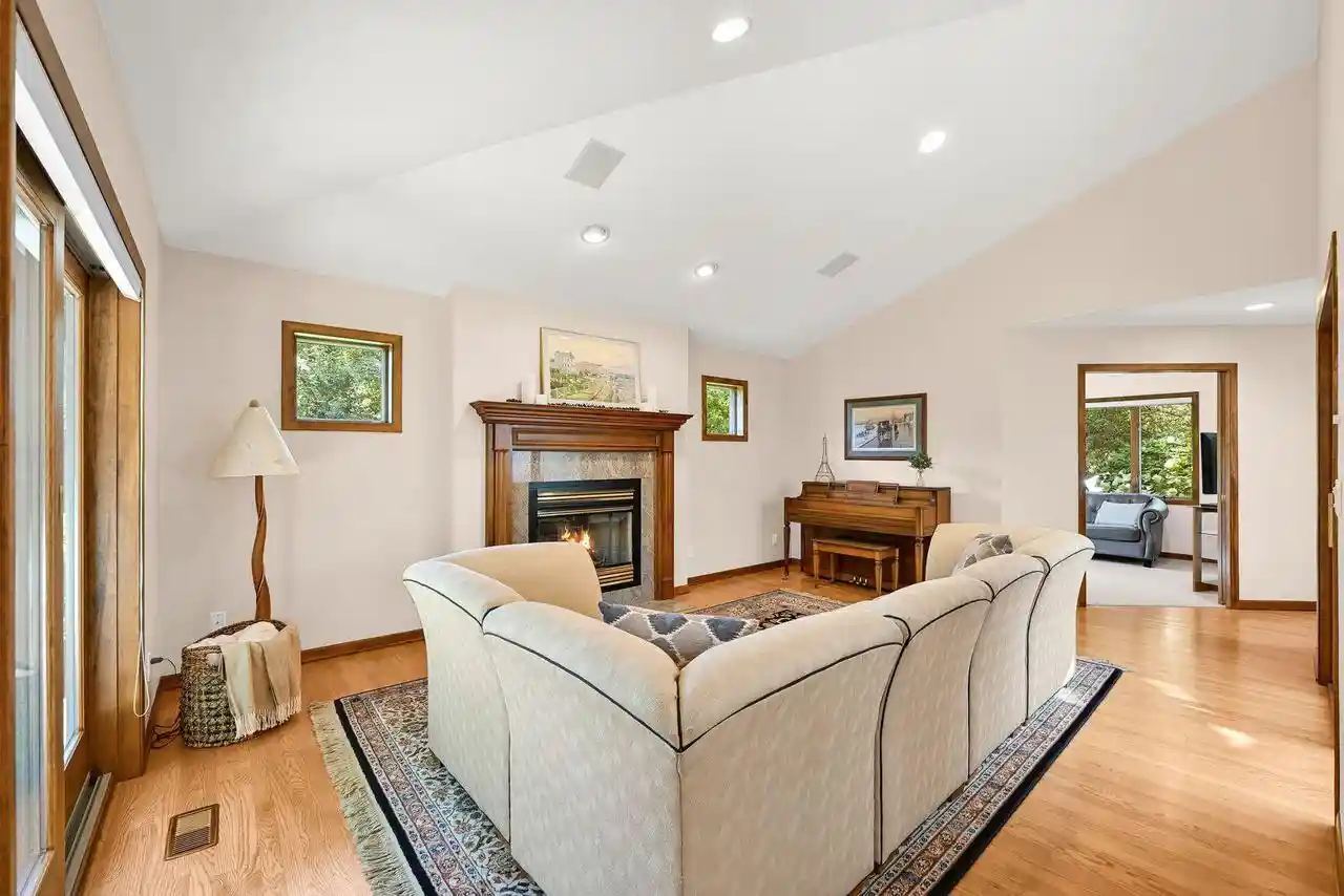 Photo 3 of Single family home for sale at 960 Woodlake Rd, Kohler, WI 53044 | MLS# 1980515 | Listing updated on 2026-10-05
