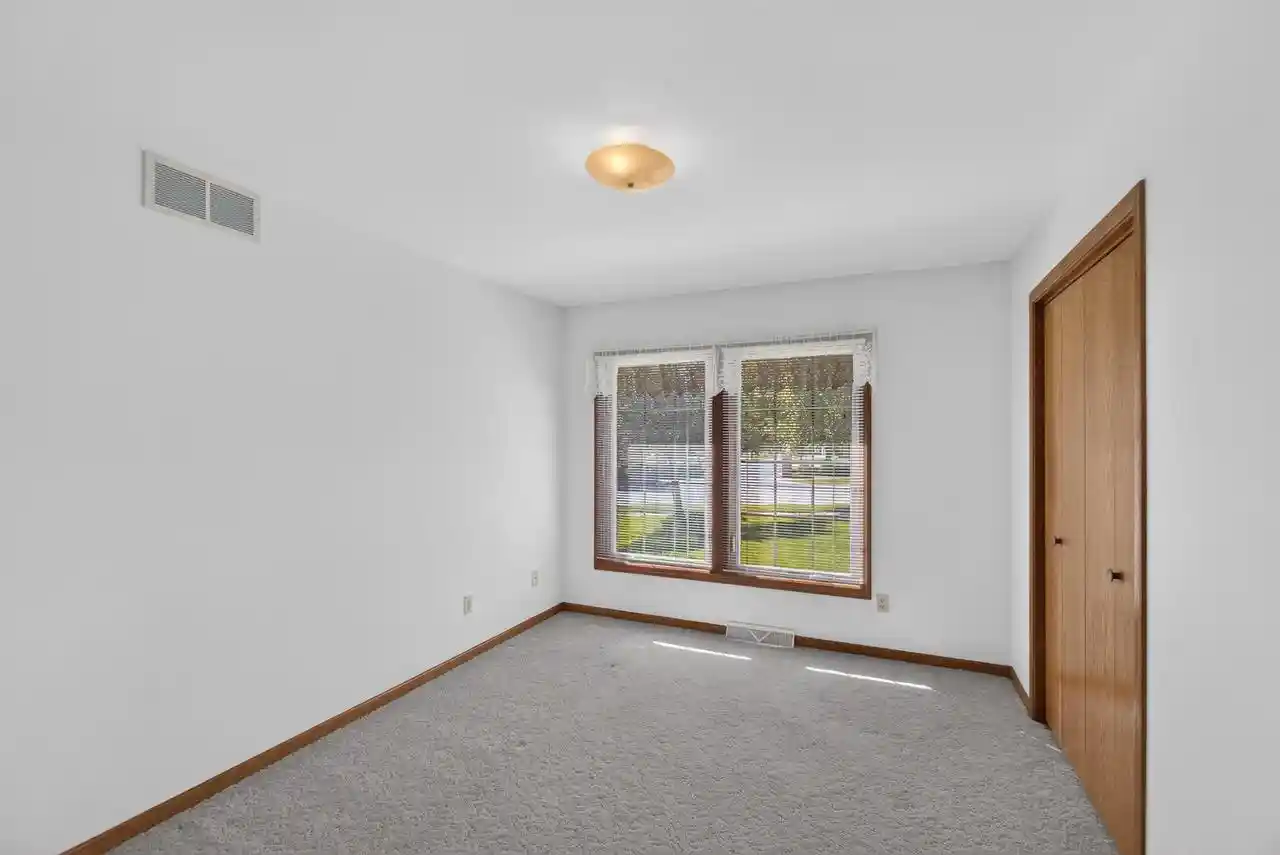Photo 3 of Single family home for sale at 808 Schloemer Dr, West Bend, WI 53095 | MLS# 1980516 | Listing updated on 2026-09-29