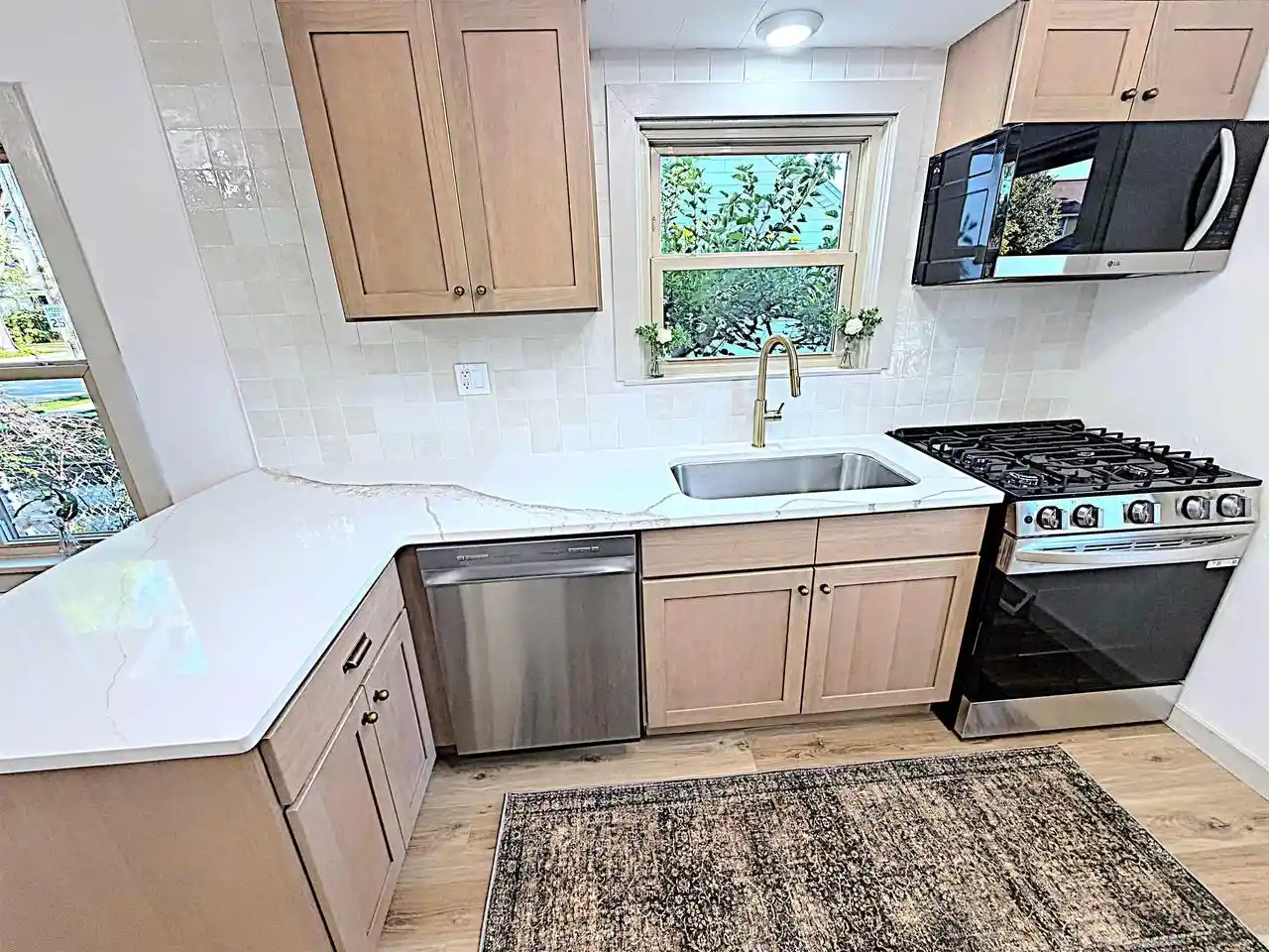 Photo 2 of Single family home for sale at 1325 Wisconsin St, Oshkosh, WI 54901 | MLS# 50332609 | Listing updated on 2026-09-14