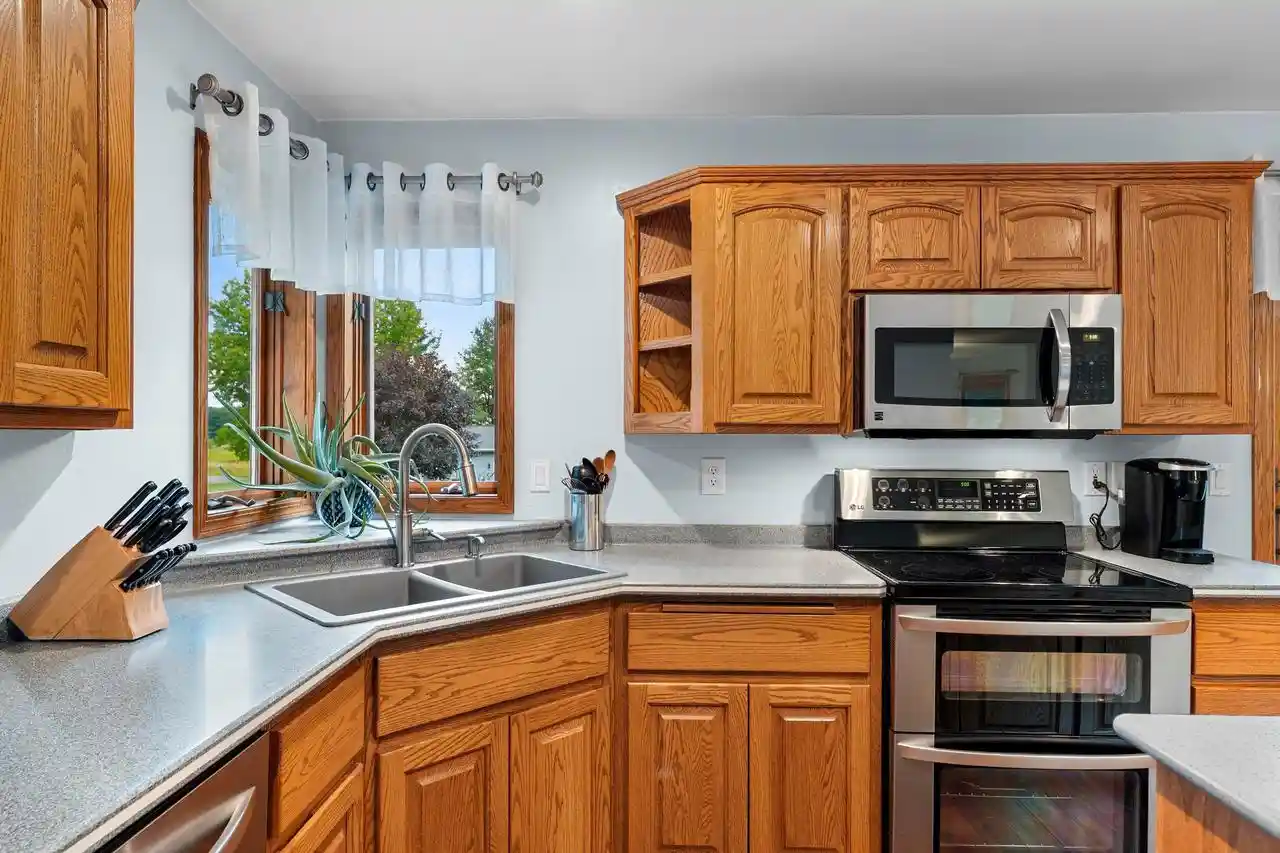 Photo 3 of Single family home for sale at 8159 Galaxy Dr, Neenah, WI 54956 | MLS# 50332617 | Listing updated on 2026-09-21