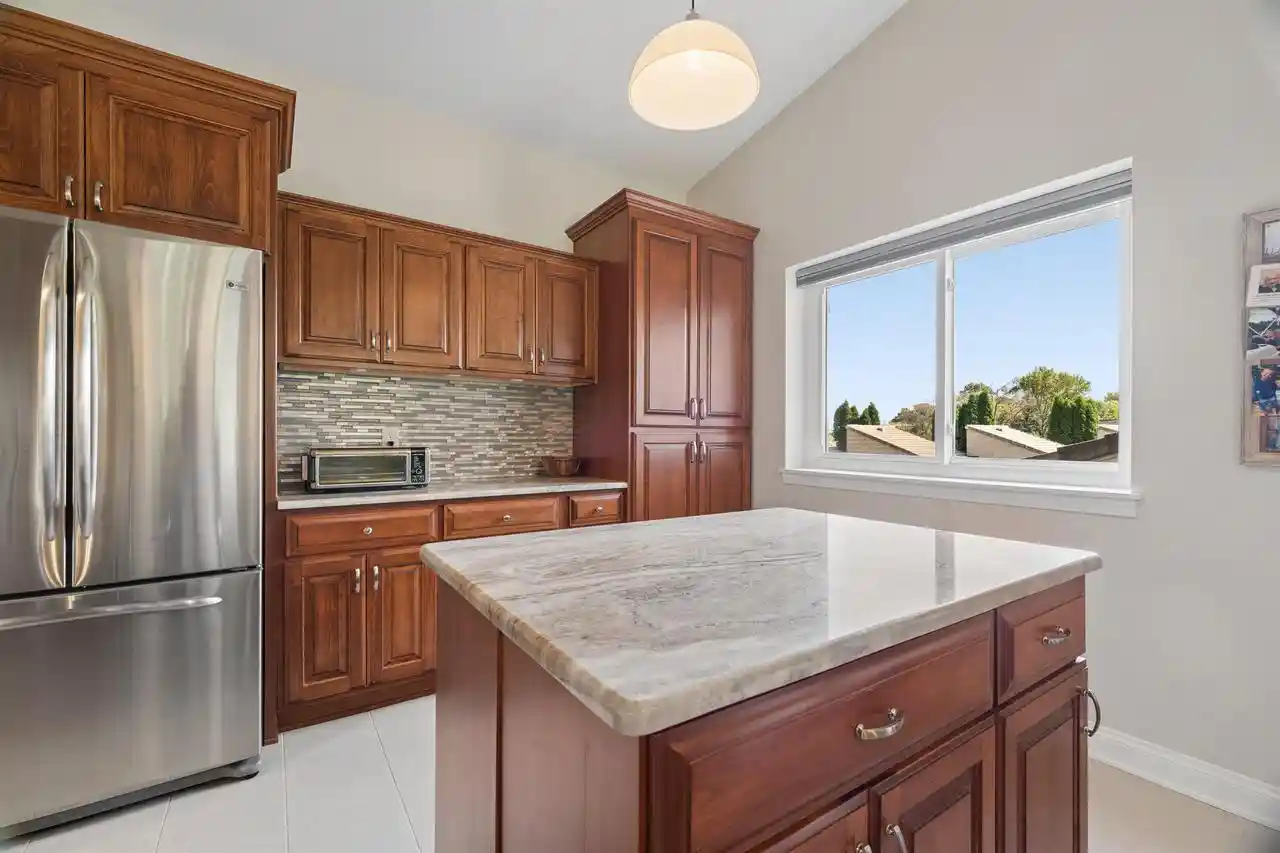 Photo 2 of Condo for sale at 1121 S Oneida St, Appleton, WI 54915 | MLS# 50332619 | Listing updated on 2026-09-15