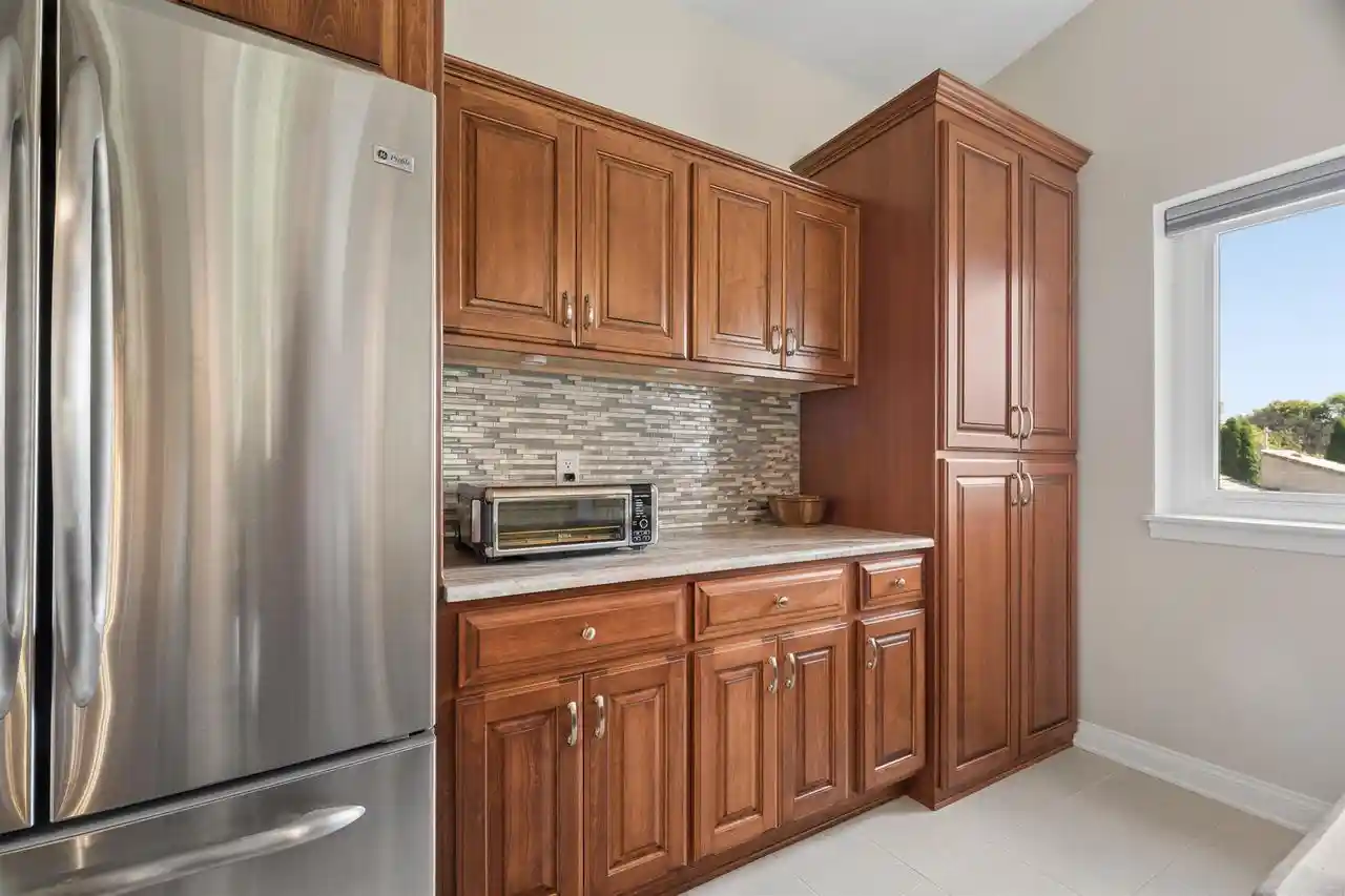 Photo 3 of Condo for sale at 1121 S Oneida St, Appleton, WI 54915 | MLS# 50332619 | Listing updated on 2026-09-15
