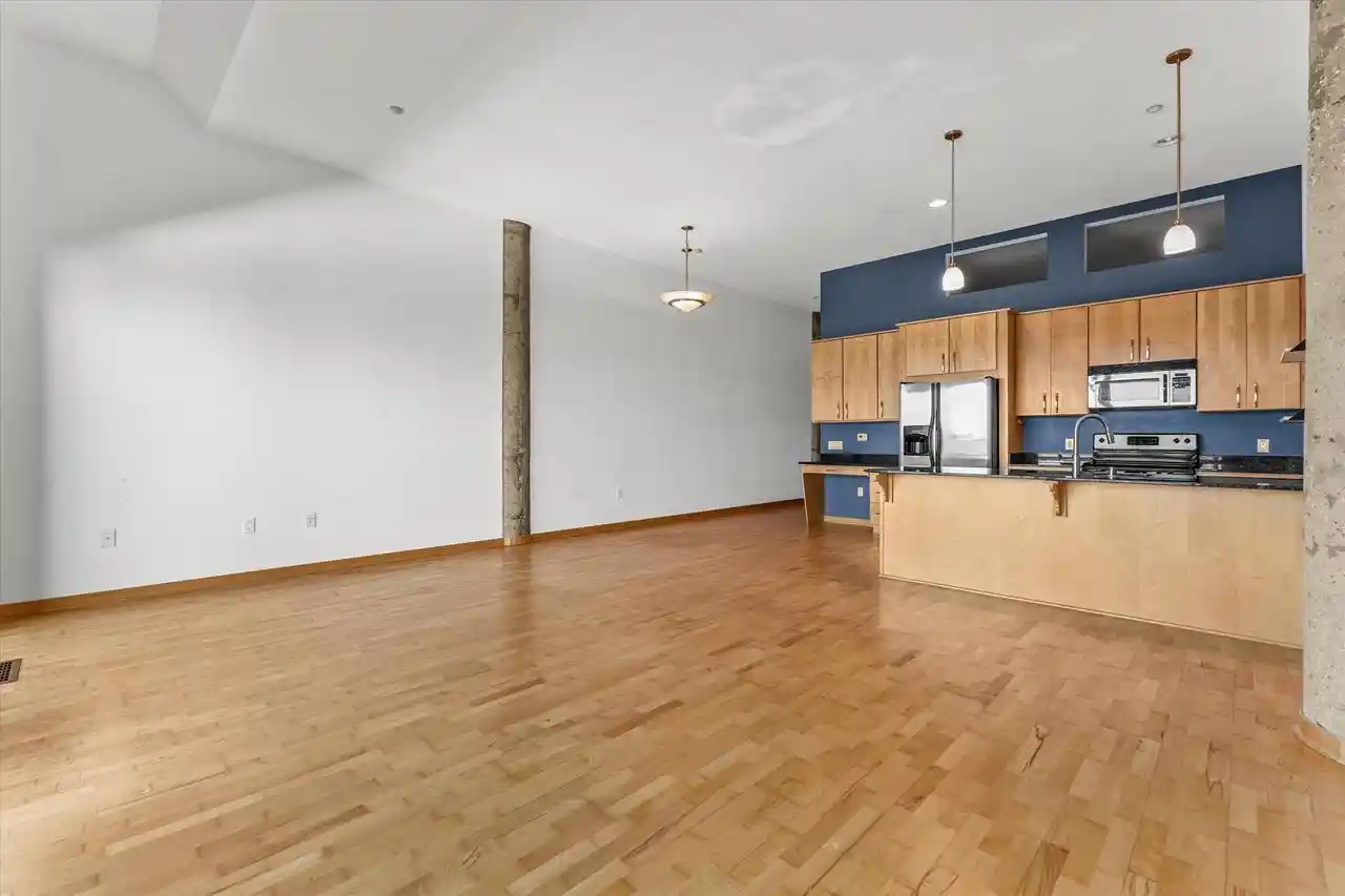 Photo 3 of Condo for sale at 320 E Buffalo St #804, Milwaukee, WI 53202 | MLS# 1980525 | Listing updated on 2026-09-16