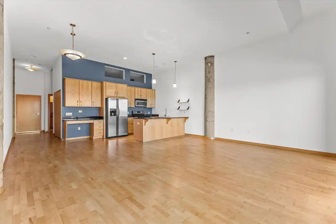 Listing Photo 4 - Condo for sale in building located at 320 E Buffalo St, Milwaukee, WI 53202 - Unit #804