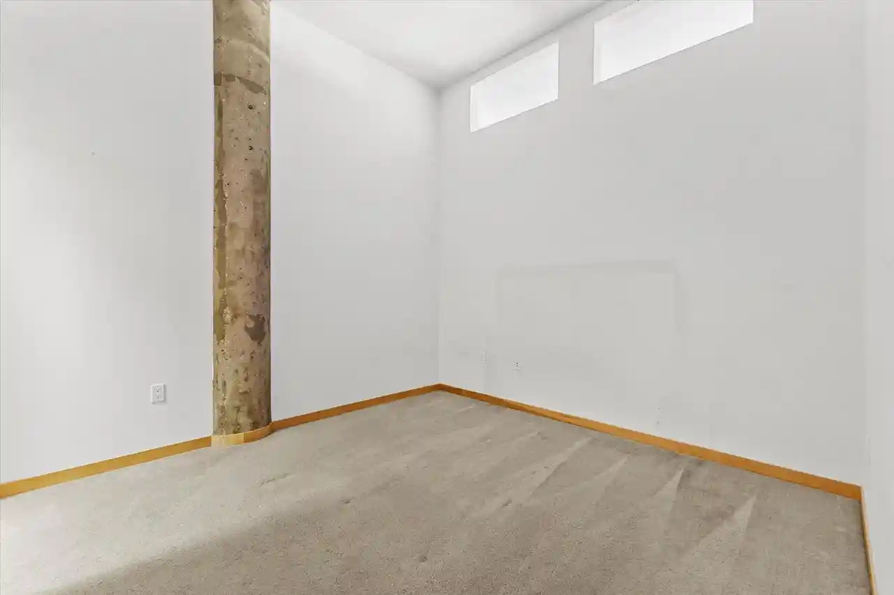 Listing Photo 5 - Condo for sale in building located at 320 E Buffalo St, Milwaukee, WI 53202 - Unit #804