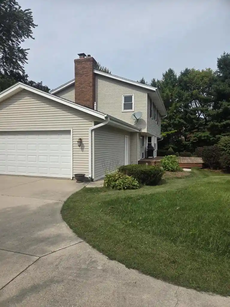 Photo 4 of Single family home for sale at 5778 Apple Blossom Ln, West Bend, WI 53095 | MLS# 1980527 | Listing updated on 2026-09-18