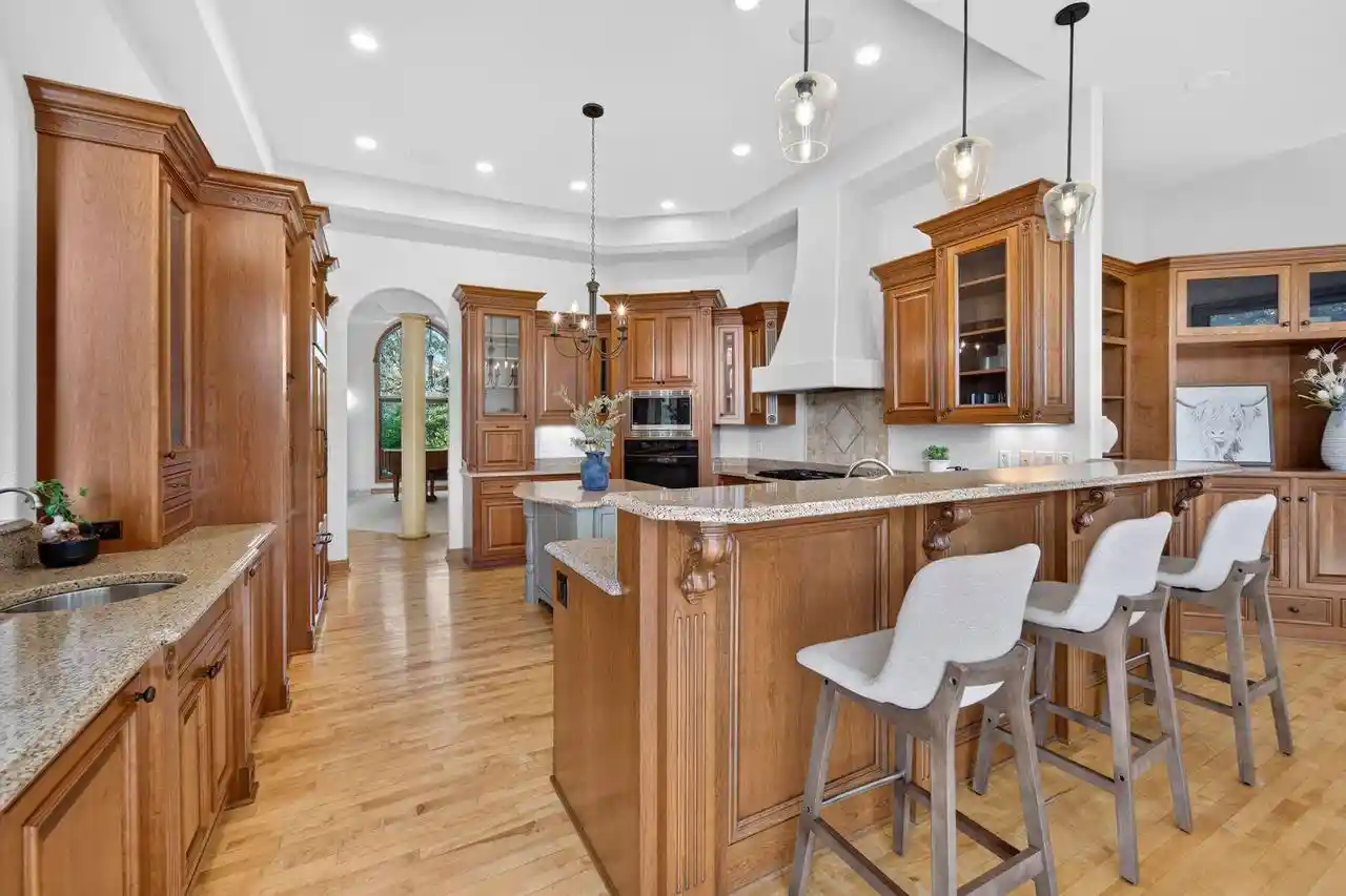 Photo 4 of Single family home for sale at W213n5230 Golfview Dr, Menomonee Falls, WI 53051 | MLS# 1980529 | Listing updated on 2026-09-21