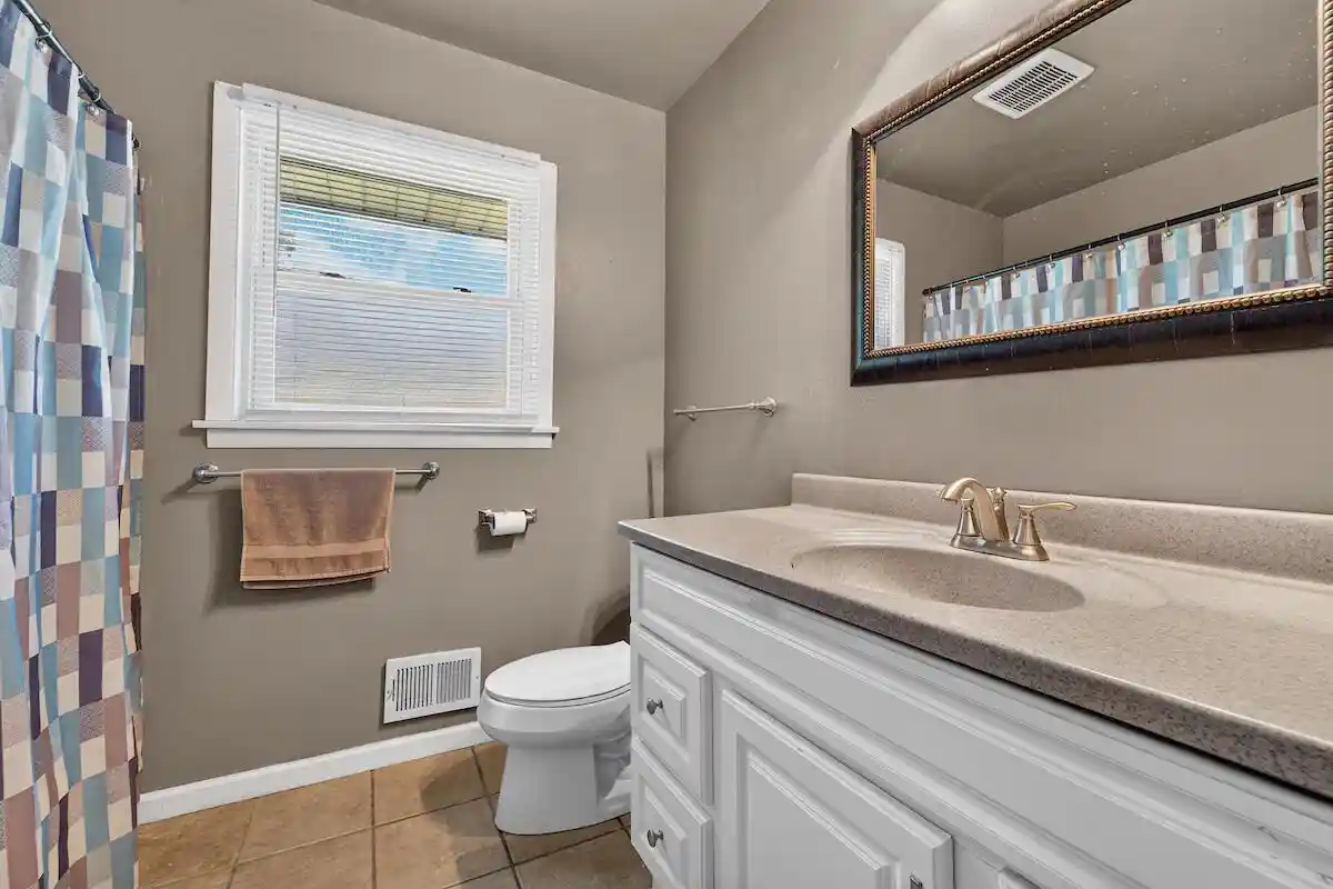 Photo 3 of Single family home for sale at 3523 W Pelican Ln, Milwaukee, WI 53209 | MLS# 1980531 | Listing updated on 2026-09-18