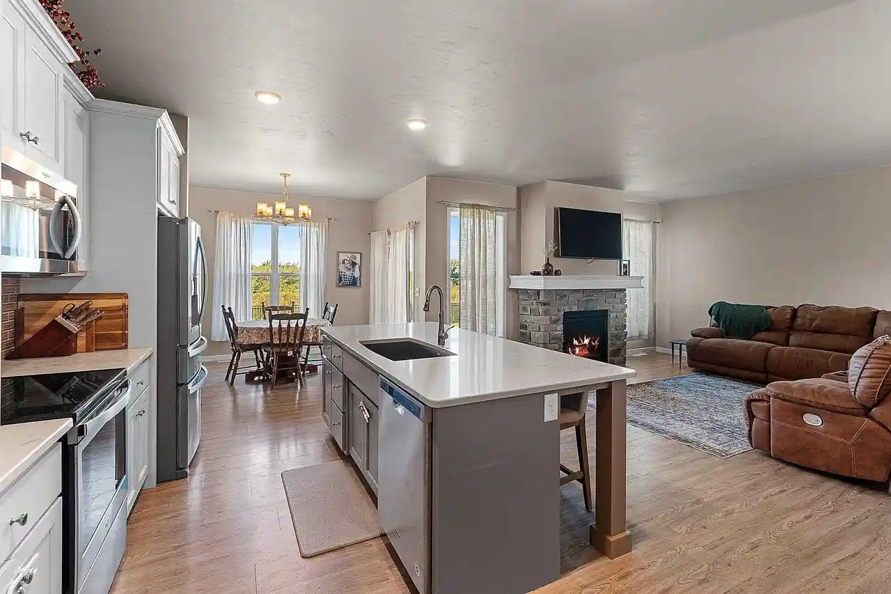 Photo 2 of Single family home for sale at 4580 Stillmeadow Cir, De Pere, WI 54115 | MLS# 50332623 | Listing updated on 2026-10-04