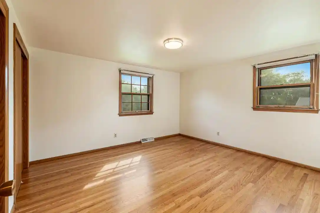 Photo 4 of Single family home for sale at W213n10189 Beech Dr, Colgate, WI 53017 | MLS# 1980535 | Listing updated on 2026-09-23