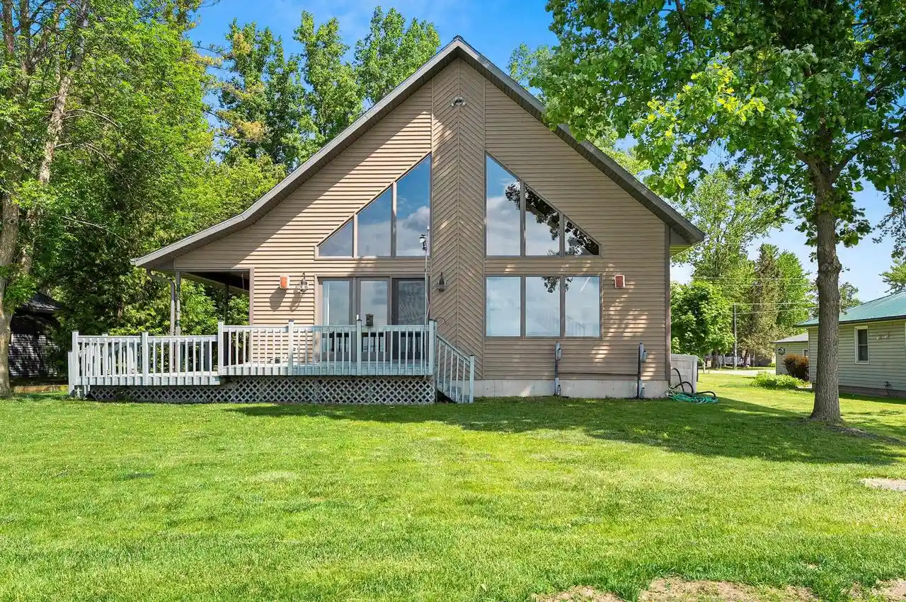 Photo 1 of Single family home for sale at N6298 Cattau Beach Dr, Shawano, WI 54166 | MLS# 50332624 | Listing updated on 2026-09-14