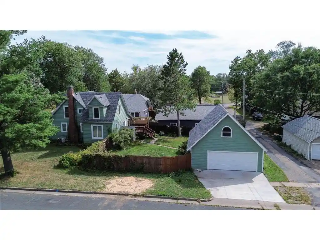 Photo 1 of Single family home for sale at 319 N Pearl St, River Falls, WI 54022 | MLS# 7143777 | Listing updated on 2026-09-15