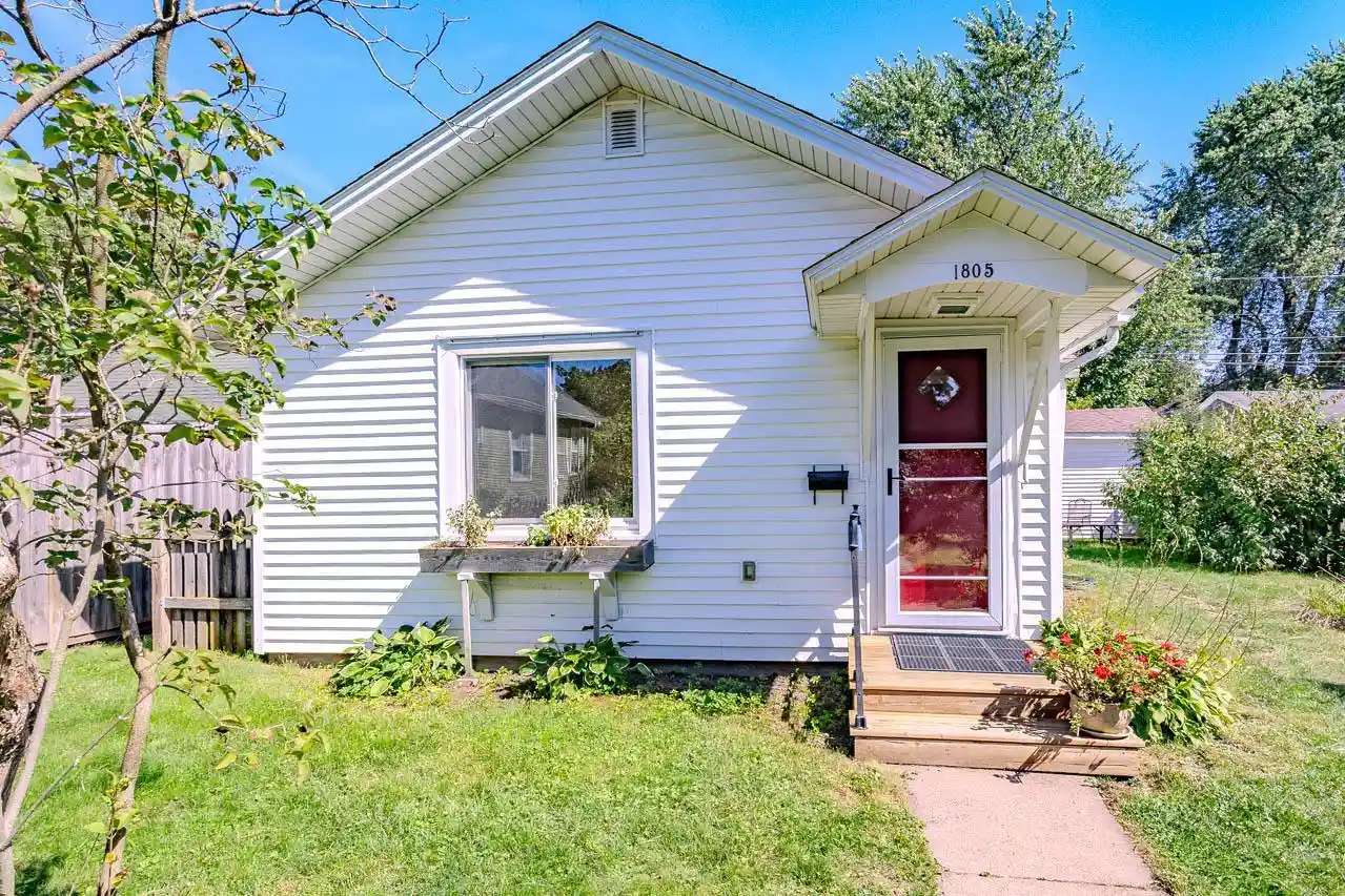 Single family home for sale at 1805 Fairmount St, Wausau, WI 54403 | MLS# 22604536