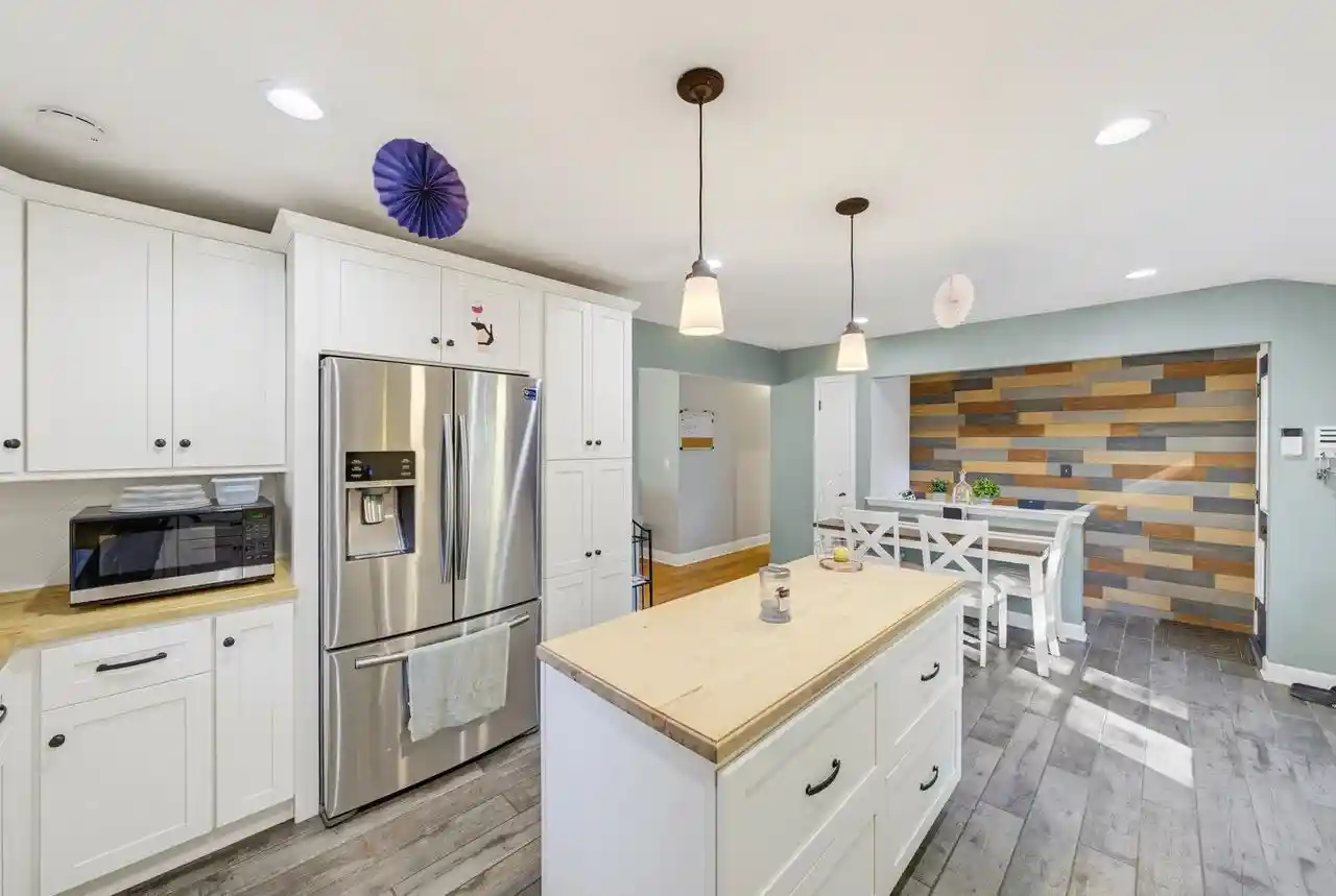 Photo 2 of Single family home for sale at 6006 S 20th Street, Milwaukee, WI 53221 | MLS# 50332622 | Listing updated on 2026-09-15