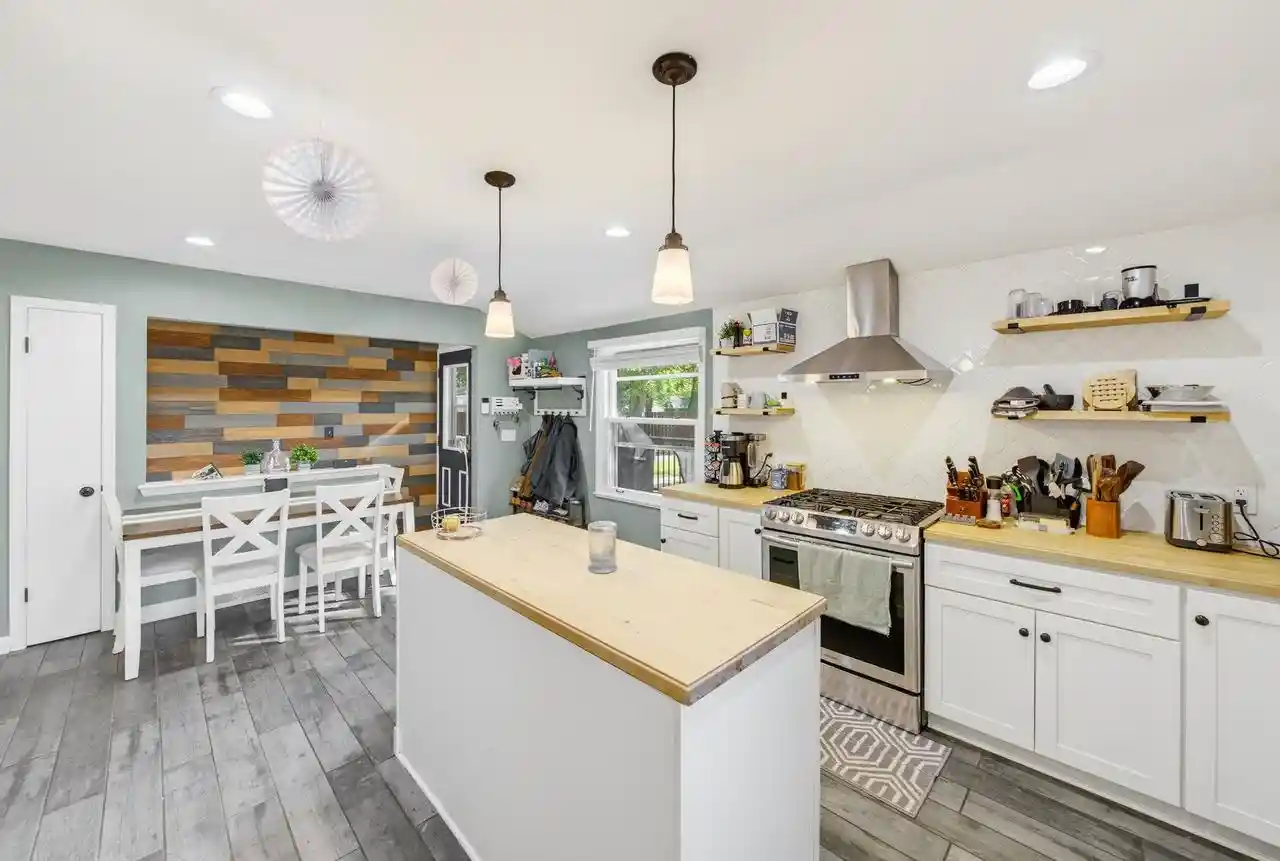 Photo 3 of Single family home for sale at 6006 S 20th Street, Milwaukee, WI 53221 | MLS# 50332622 | Listing updated on 2026-09-15