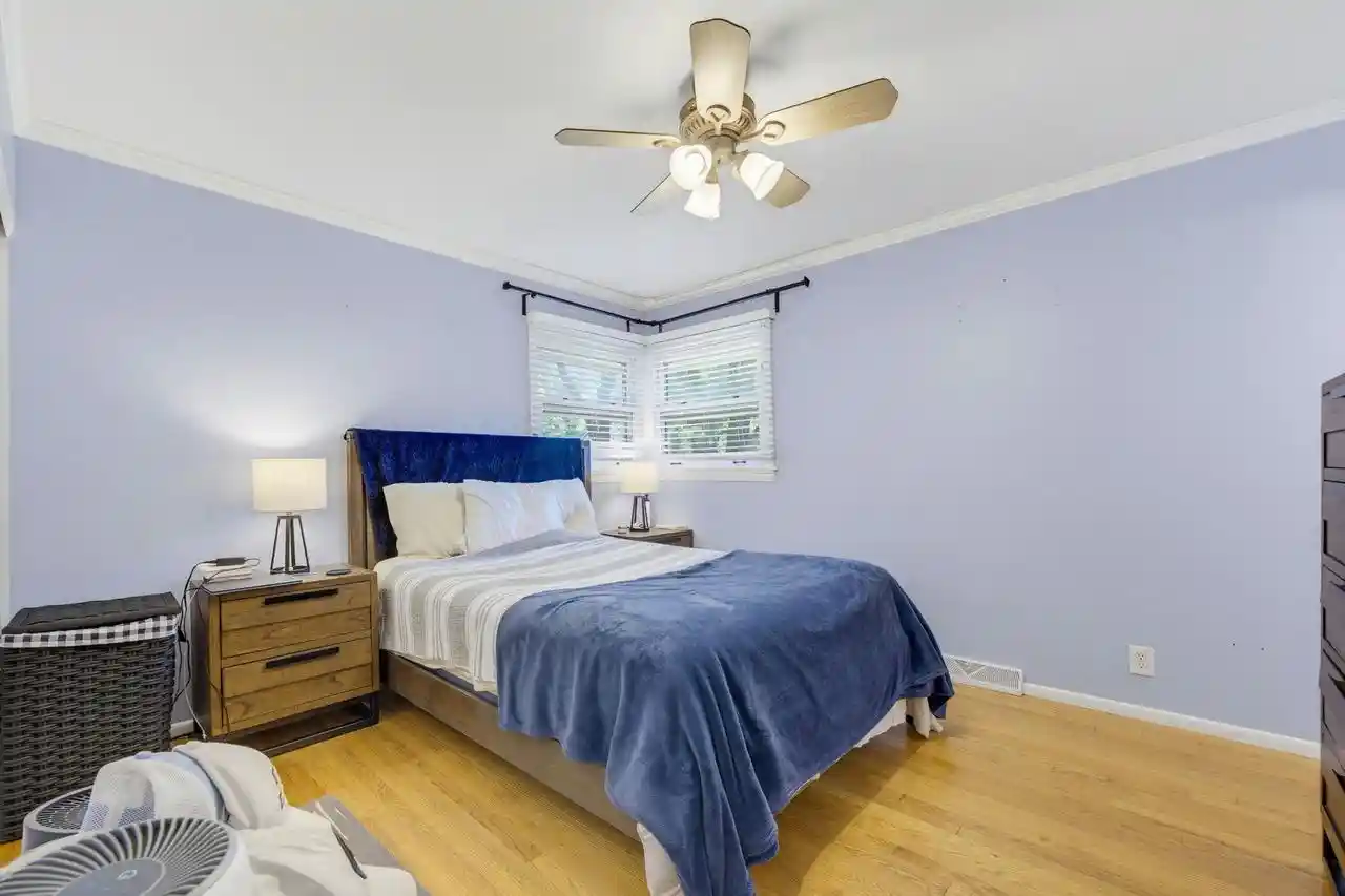 Photo 4 of Single family home for sale at 6006 S 20th Street, Milwaukee, WI 53221 | MLS# 50332622 | Listing updated on 2026-09-15