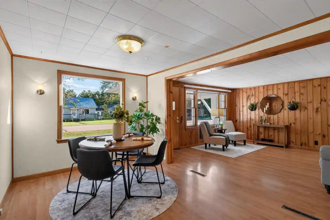 Photo 2 of Single family home for sale at 5811 Wazeecha Ave, Wisconsin Rapids, WI 54494 | MLS# 22604537 | Listing updated on 2026-09-17