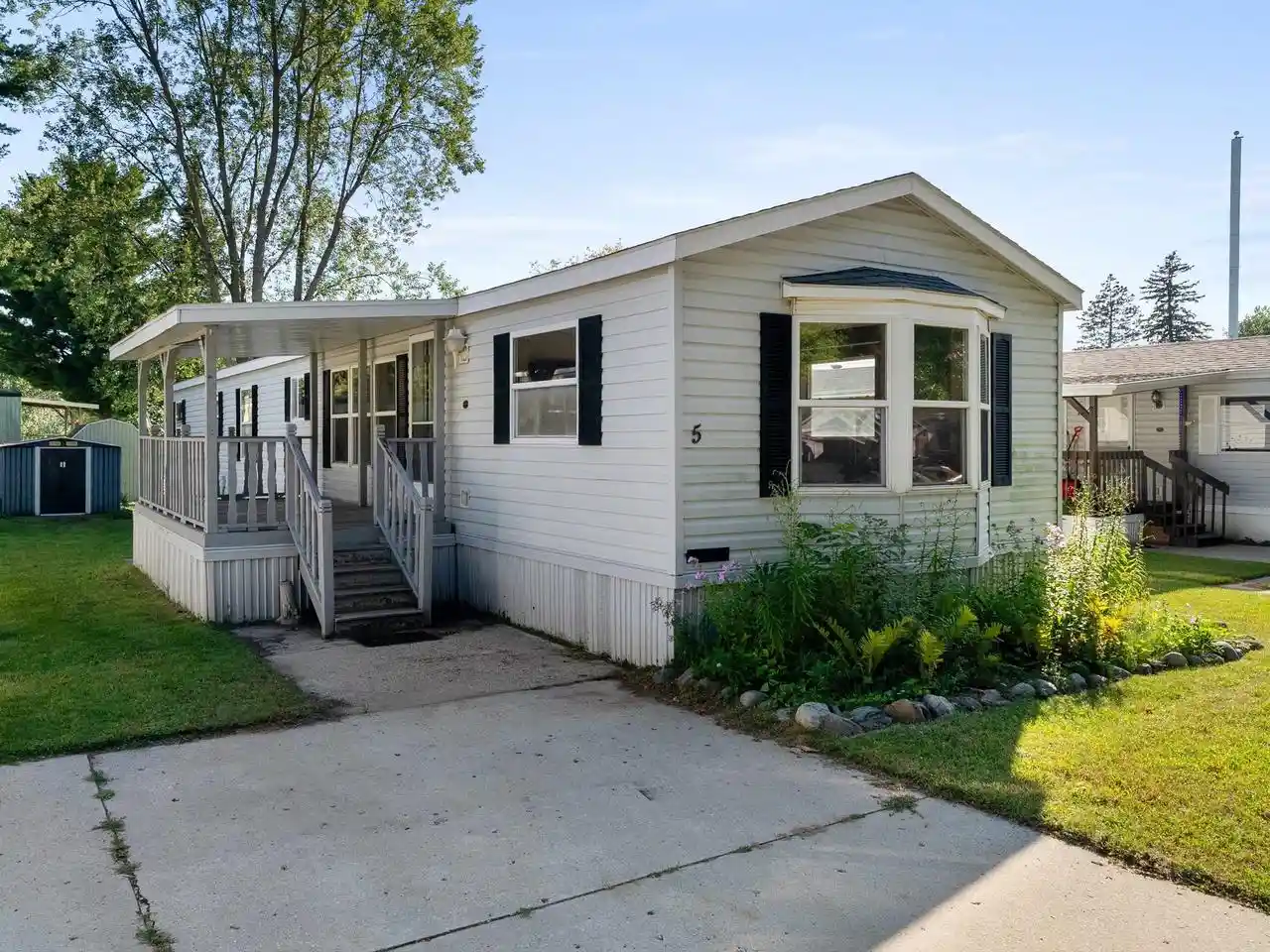 Photo 1 of Single family home for sale at 5 Beechwood Dr, Sheboygan, WI 53081 | MLS# 2032621 | Listing updated on 2026-10-06